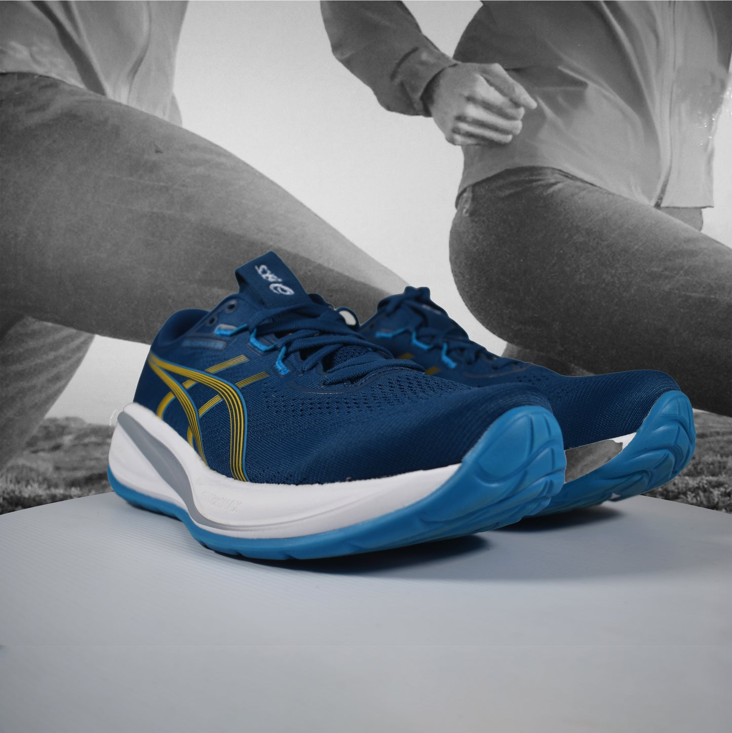 Asics GEL-CUMULUS 28 Mens Road Running Shoes - Durban Runner 7.5 / TWILIGHT BLUE/YAMABUKI