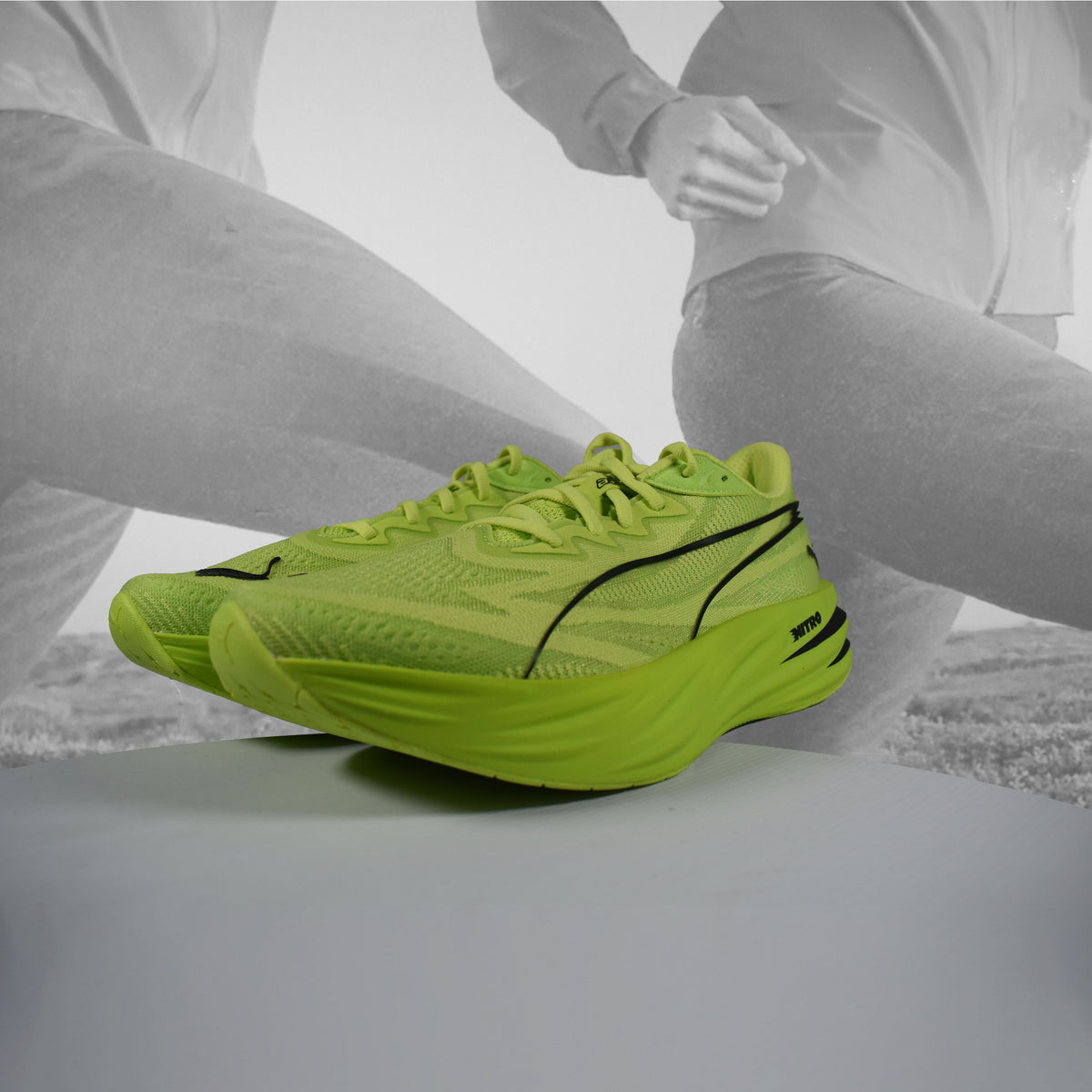 PUMA Deviate Pure NITRO Men's Running Shoes