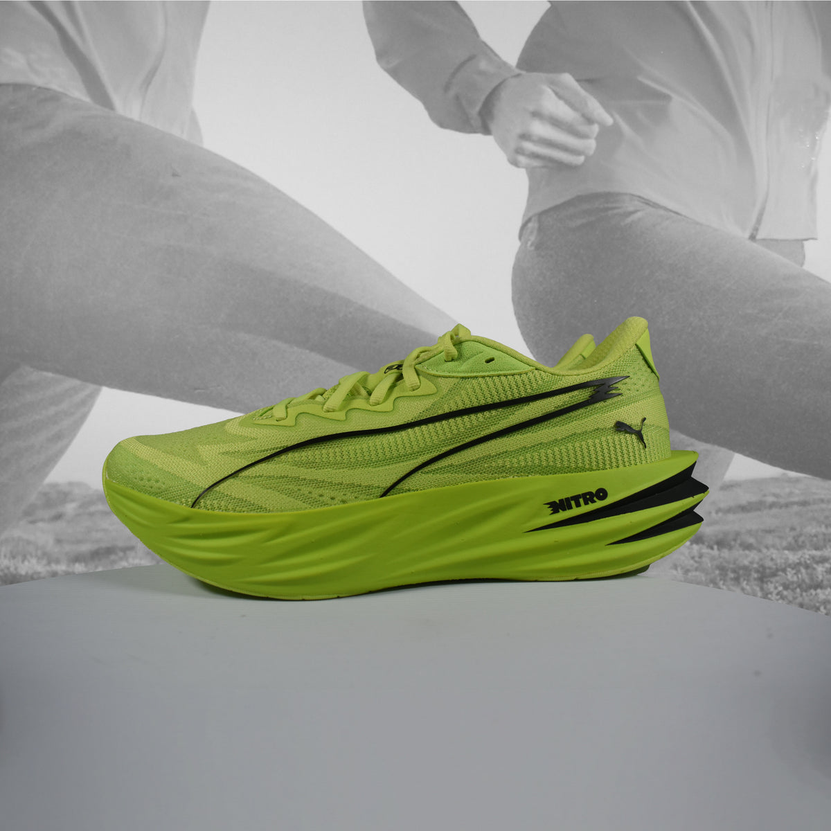 PUMA Deviate Pure NITRO Men's Running Shoes