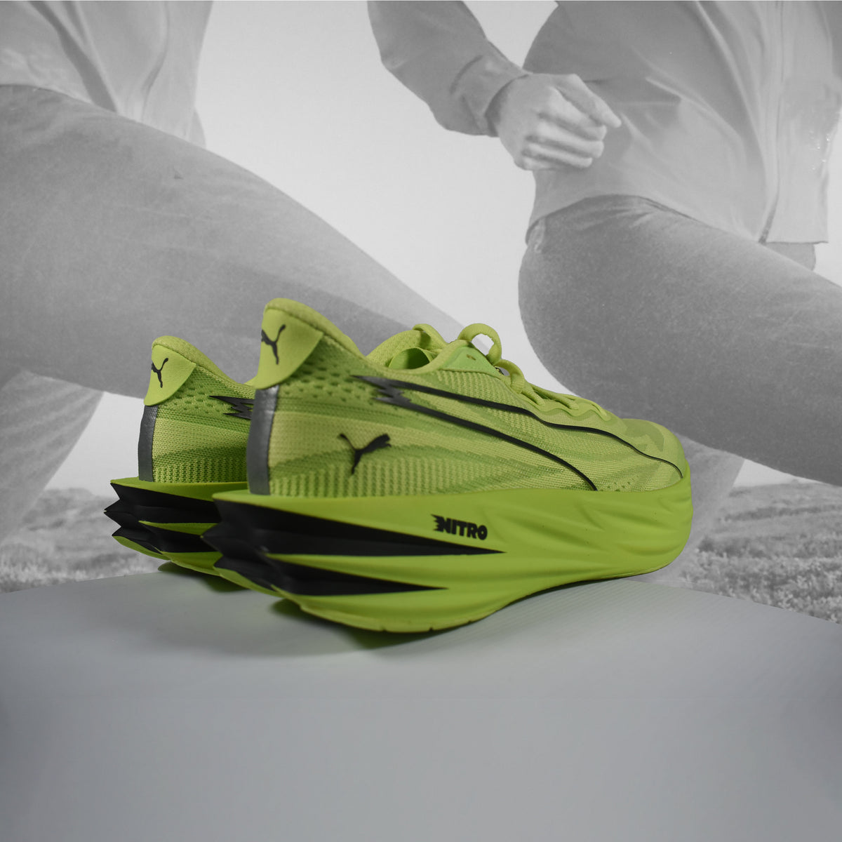 PUMA Deviate Pure NITRO Men's Running Shoes