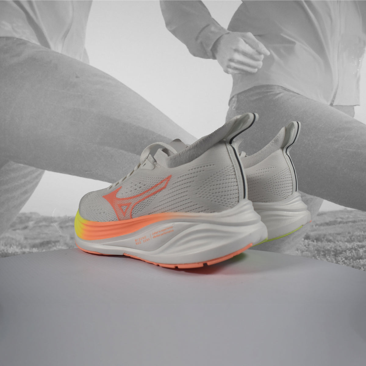 Mizuno Neo Zen 2 Women's Running Shoes