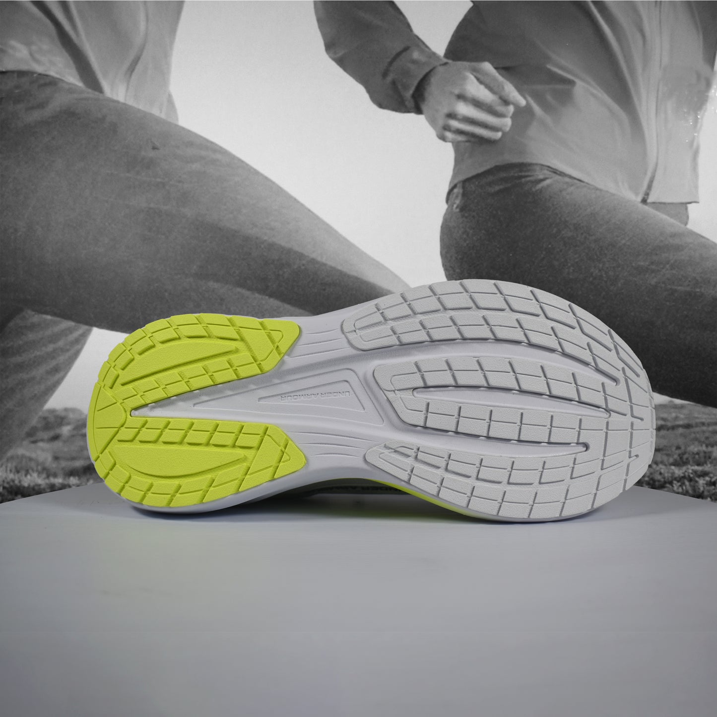 Under Armour Velociti Pace Mens Road Running Shoe - Durban Runner WHITE / 7.5
