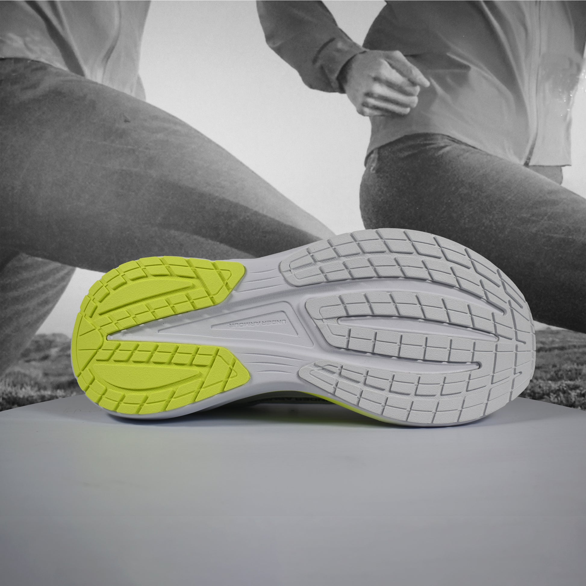 Under Armour Velociti Pace Mens Road Running Shoe - Durban Runner WHITE / 7.5