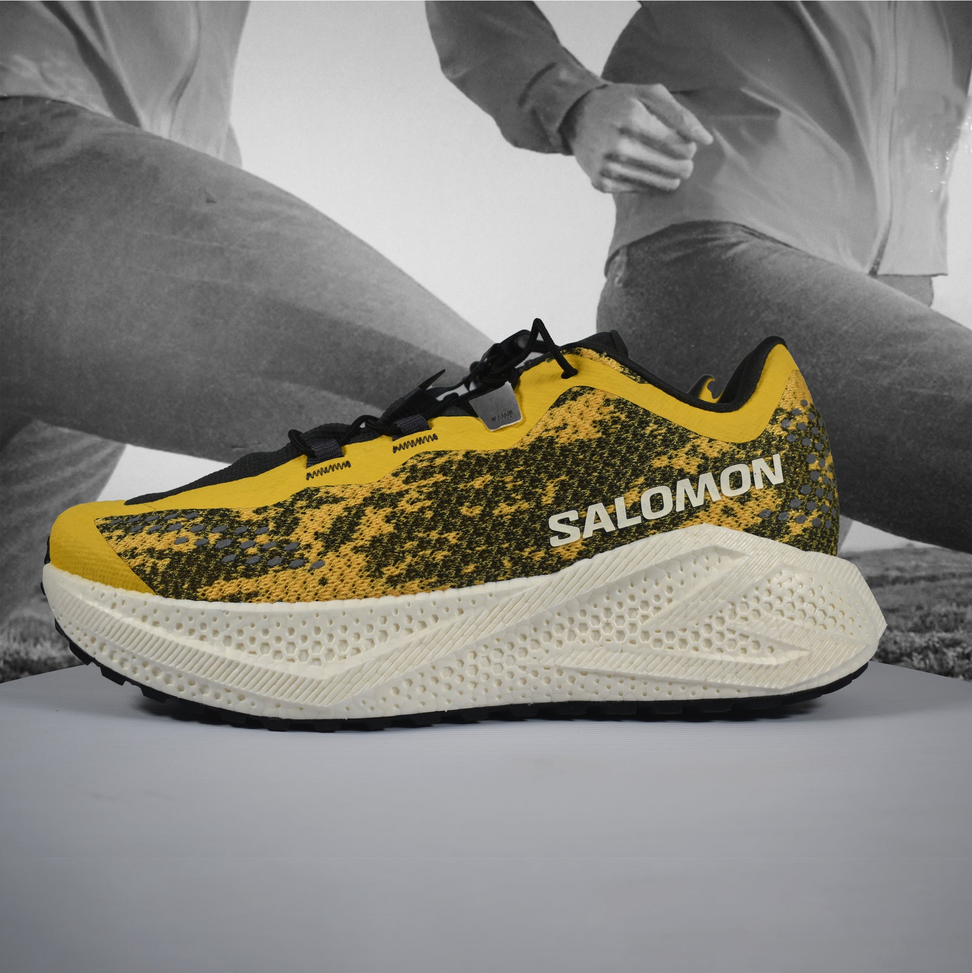 Salomon Aero Glide 4 GRVL Mens Trail Running Shoe - Durban Runner Beach Ball/Asphalt/Vanilla Ice / 7