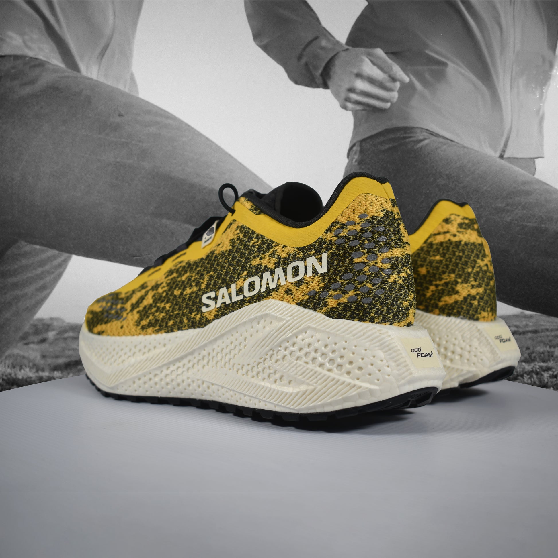 Salomon Aero Glide 4 GRVL Mens Trail Running Shoe - Durban Runner Beach Ball/Asphalt/Vanilla Ice / 7
