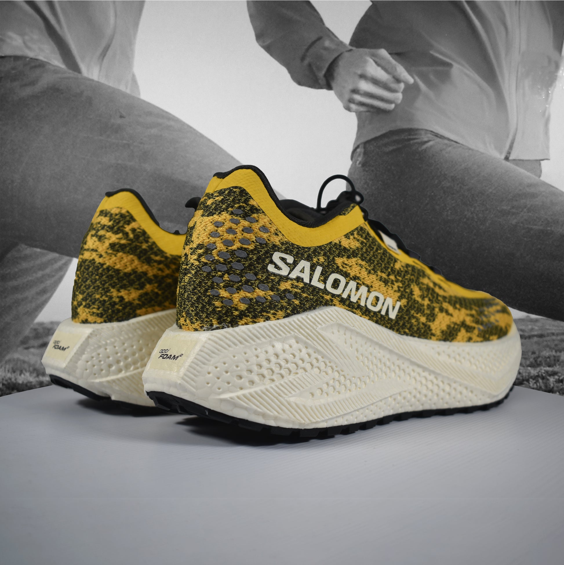 Salomon Aero Glide 4 GRVL Mens Trail Running Shoe - Durban Runner Beach Ball/Asphalt/Vanilla Ice / 7