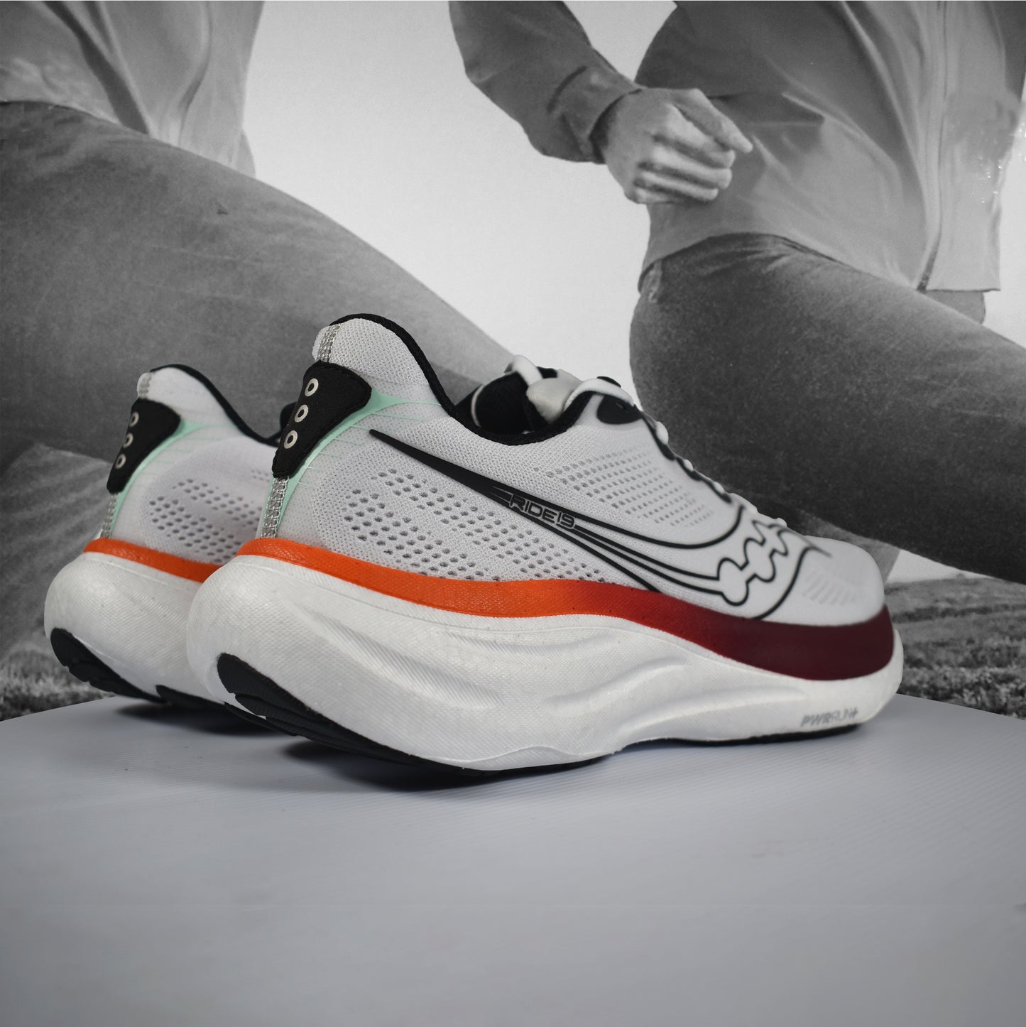 Saucony Ride 19 Mens Road Running Shoe - Durban Runner White Crimson / 8