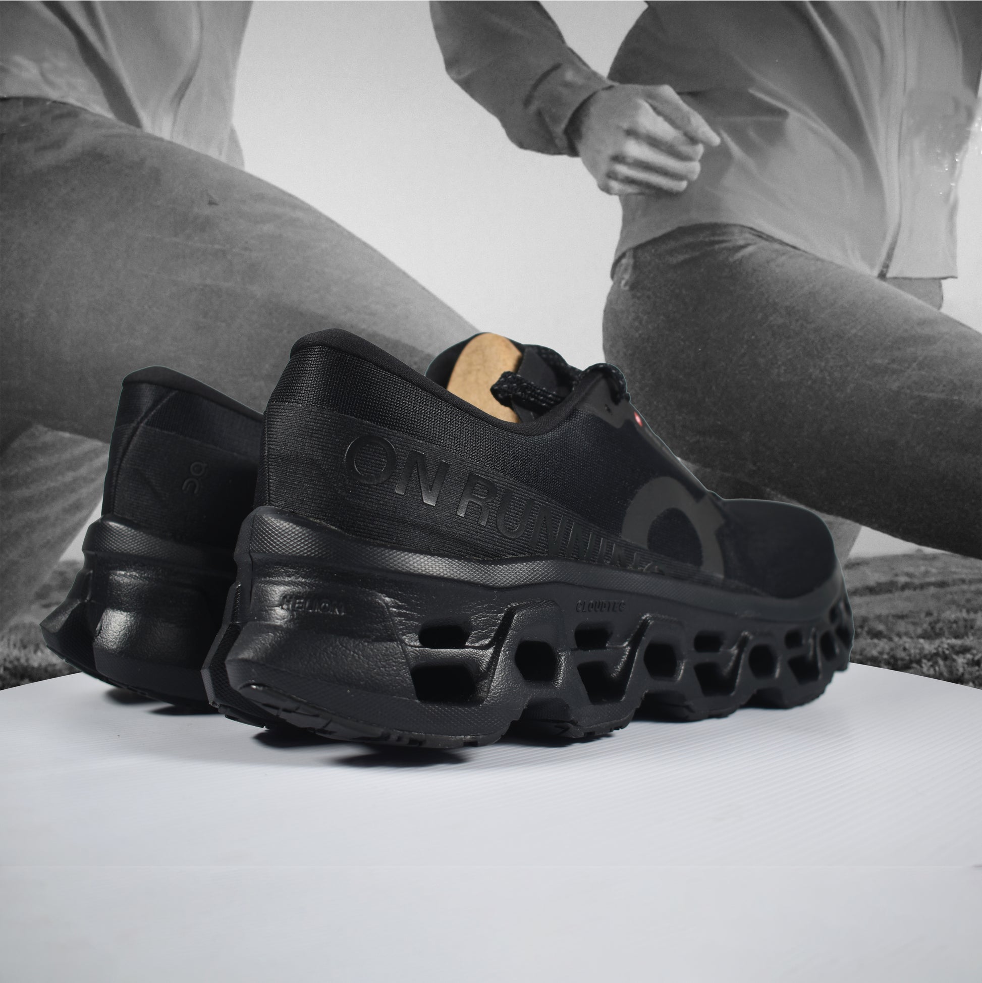 On Cloud Cloudmonster 3 Mens Running Shoe - Durban Runner Black | Black / 9.5