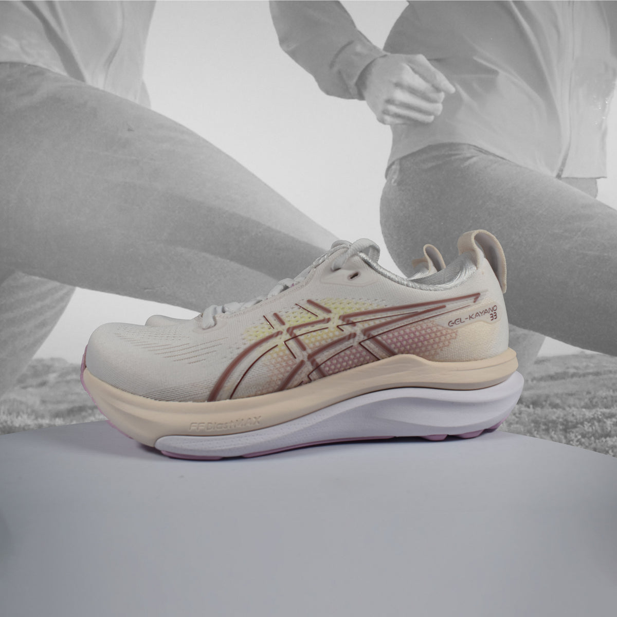 Asics GEL-KAYANO 33 Womens Running Shoes