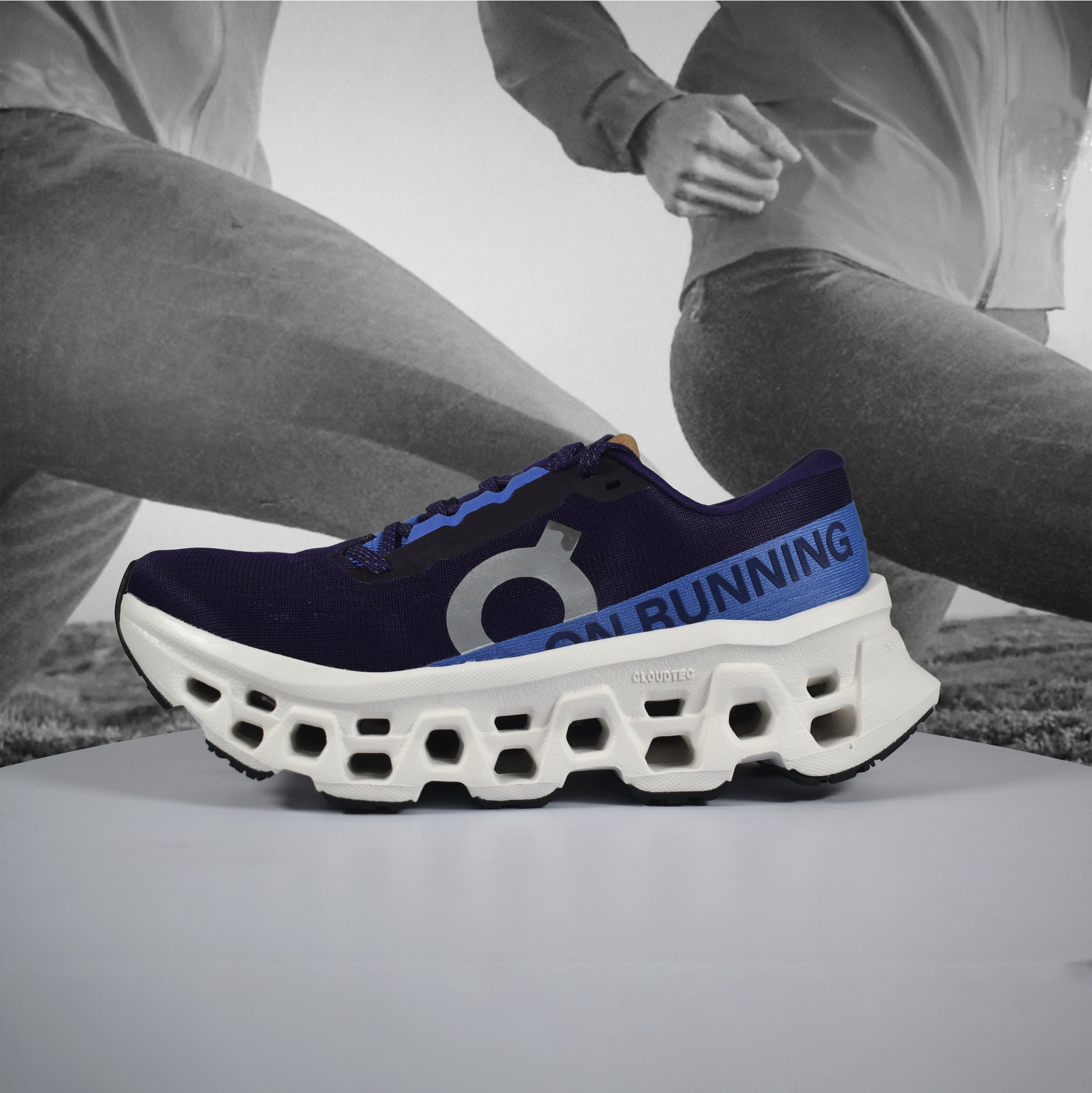 On Cloud Cloudmonster 3 Womens Running Shoe - Durban Runner Nebula | Ivory / 8