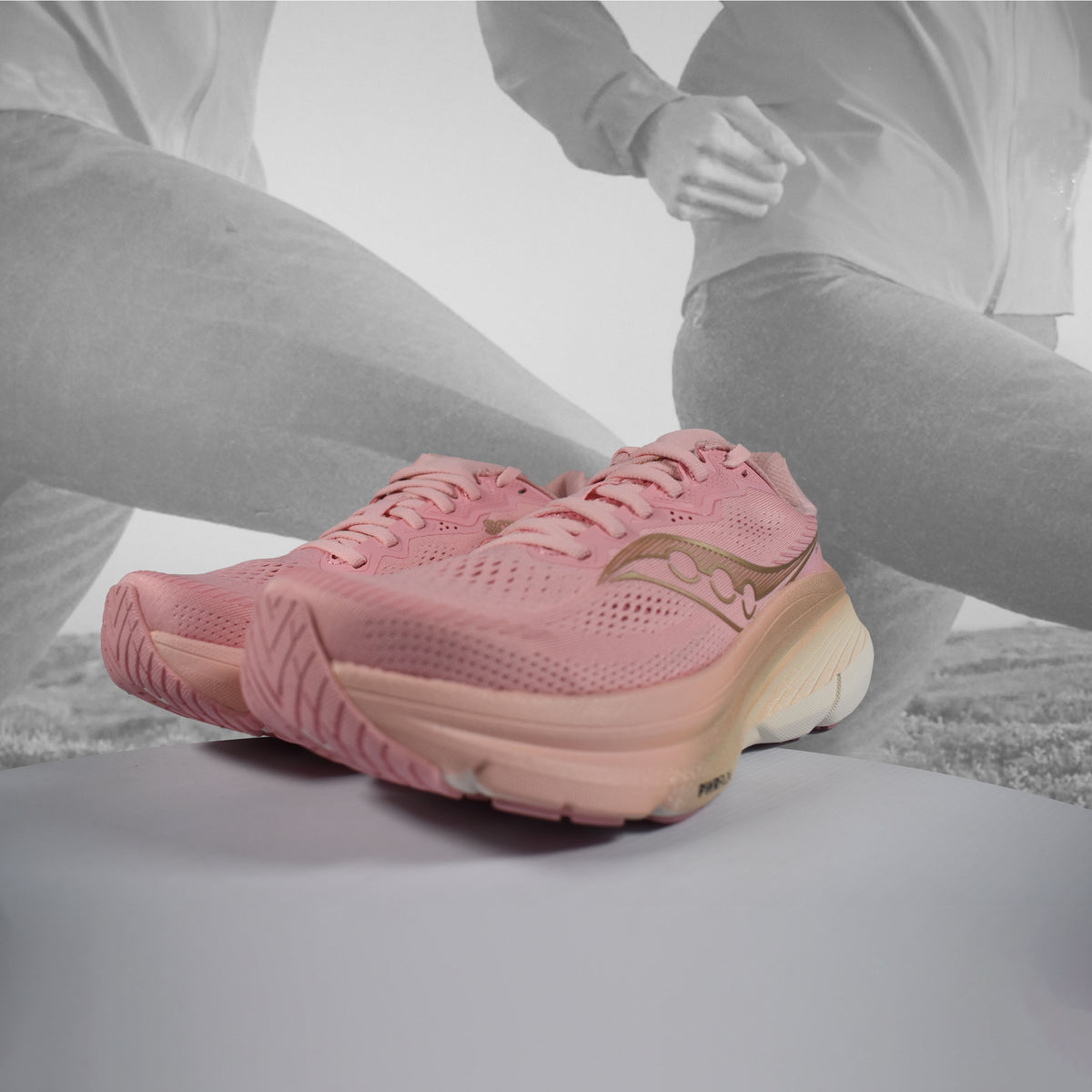 Saucony Guide 19 Women's Running Shoes