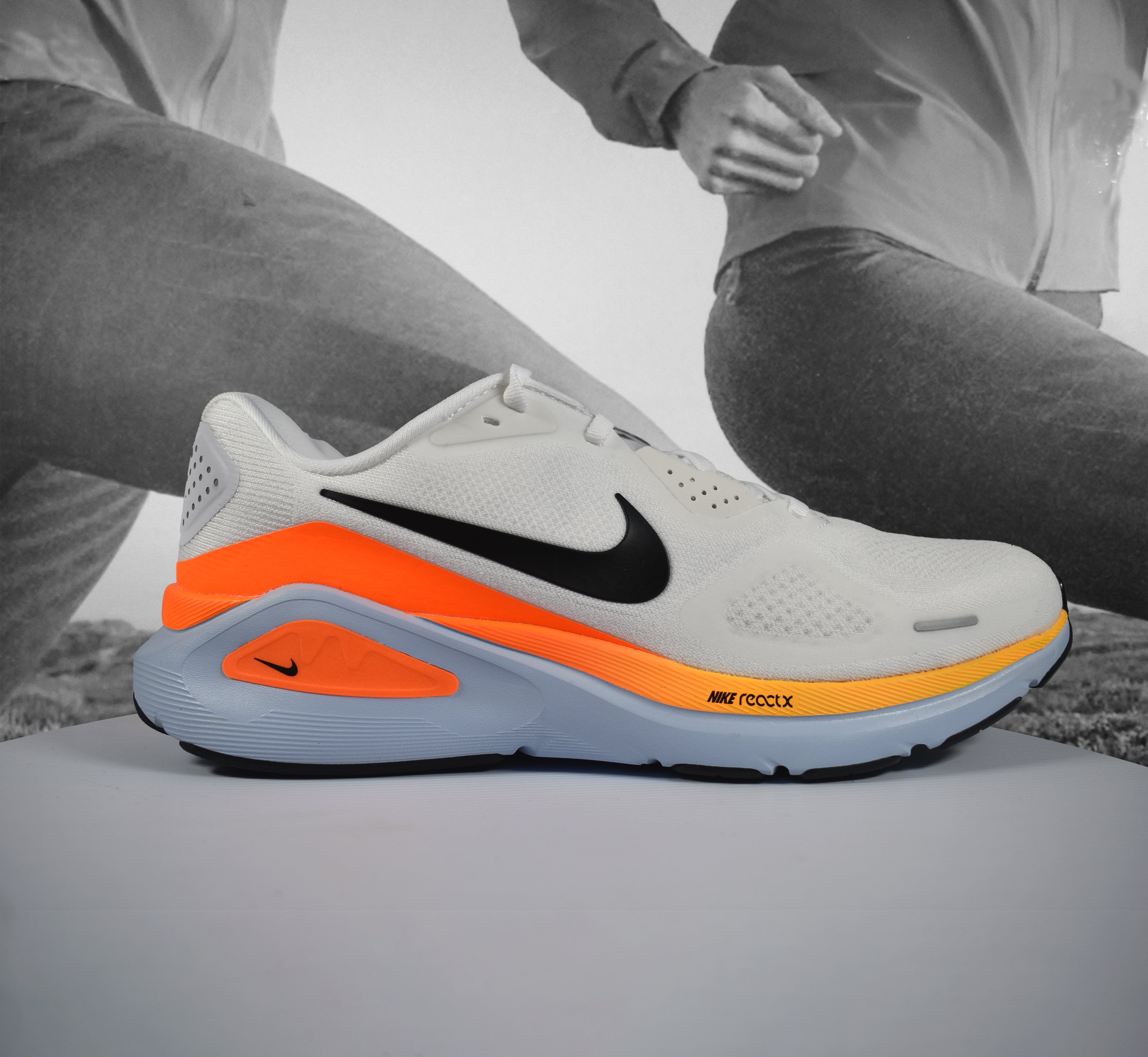 Nike Structure 26 Mens Road Running Shoe - Durban Runner WHITE/BLACK-HYDROGEN BLUE-TOTAL ORANGE / 10
