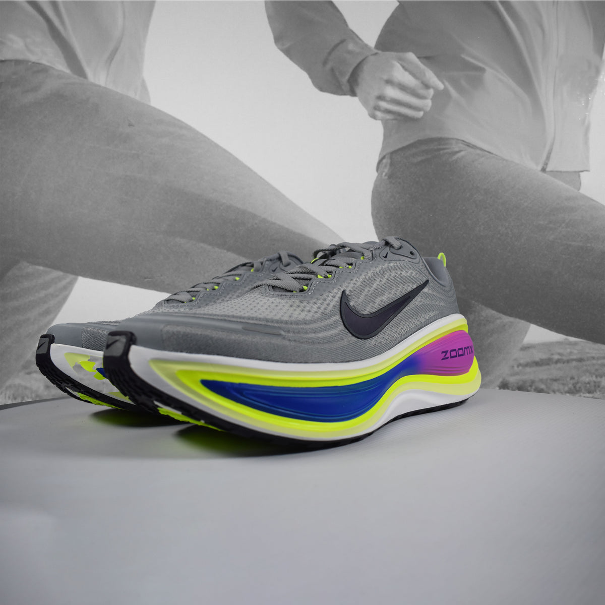 Nike Vomero Plus RSG Mens Road Running Shoes – Stealth/Purple