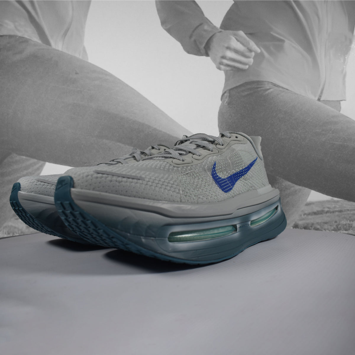Nike Vomero Premium Mens Road Running Shoes – Grey Mist/Racer