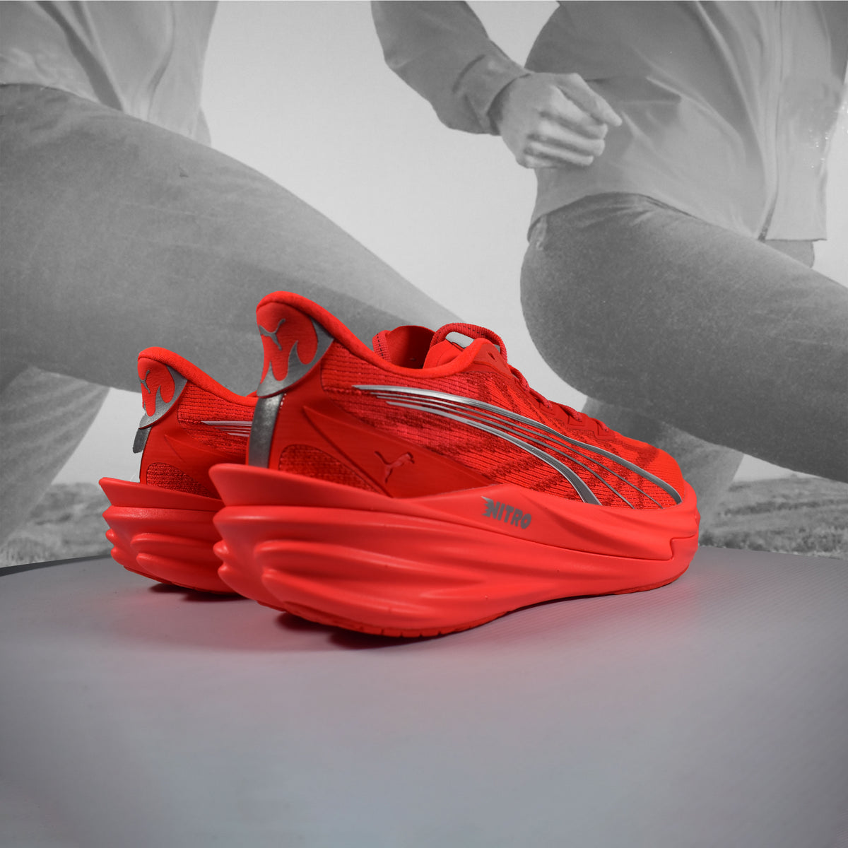Puma Deviate NITRO 4 Womens Road Running Shoes – Ultra Red/Puma Silver