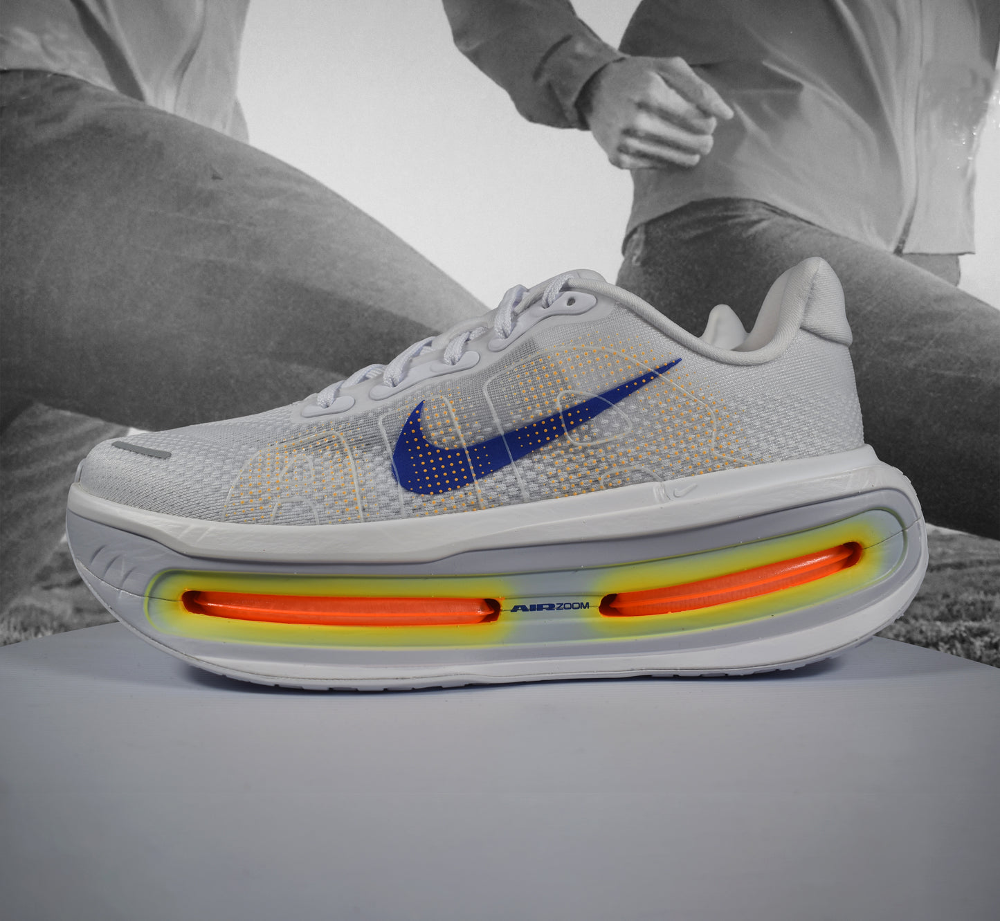 Nike VOMERO PREMIUM Mens Road Running Shoe - Durban Runner WHITE/LAPIS-TOTAL ORANGE-LASER ORANGE / 8