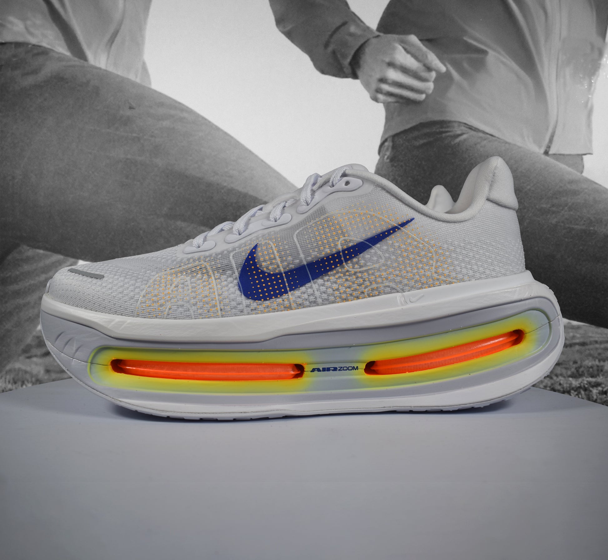 Nike VOMERO PREMIUM Mens Road Running Shoe - Durban Runner WHITE/LAPIS-TOTAL ORANGE-LASER ORANGE / 8