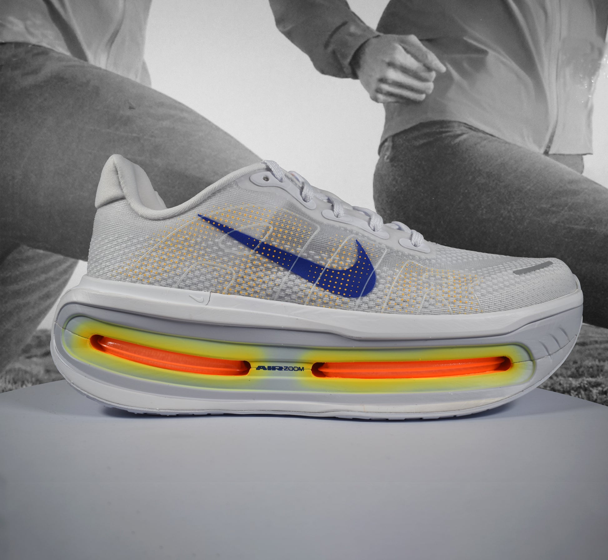 Nike VOMERO PREMIUM Mens Road Running Shoe - Durban Runner WHITE/LAPIS-TOTAL ORANGE-LASER ORANGE / 8