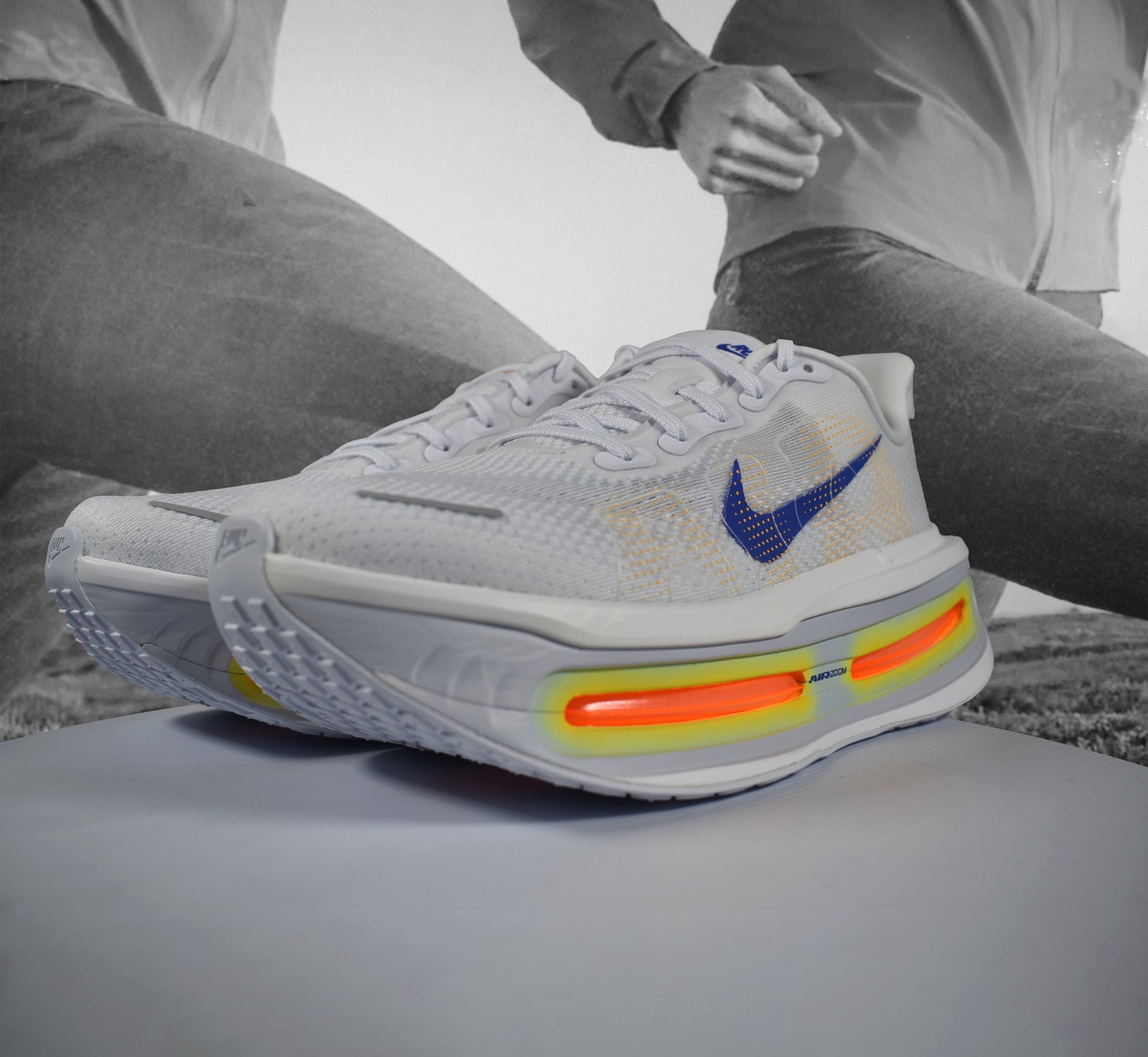Nike VOMERO PREMIUM Mens Road Running Shoe - Durban Runner WHITE/LAPIS-TOTAL ORANGE-LASER ORANGE / 8