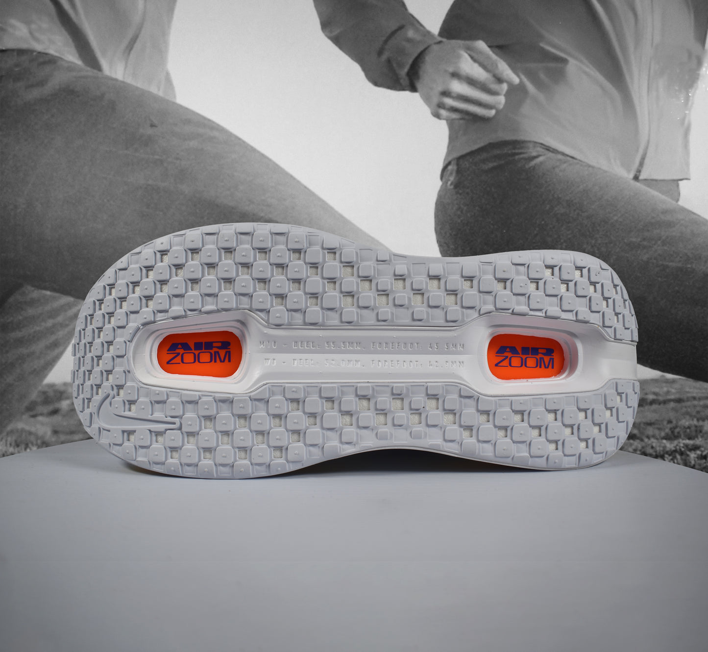 Nike VOMERO PREMIUM Mens Road Running Shoe - Durban Runner WHITE/LAPIS-TOTAL ORANGE-LASER ORANGE / 8
