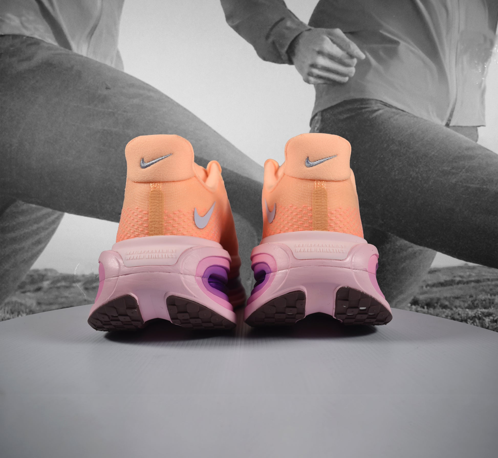 Nike Vomero Premium Womens Road Running Shoes - Durban Runner TANGERINE TINT/TATTOO-BRIGHT CRIMSON / 5