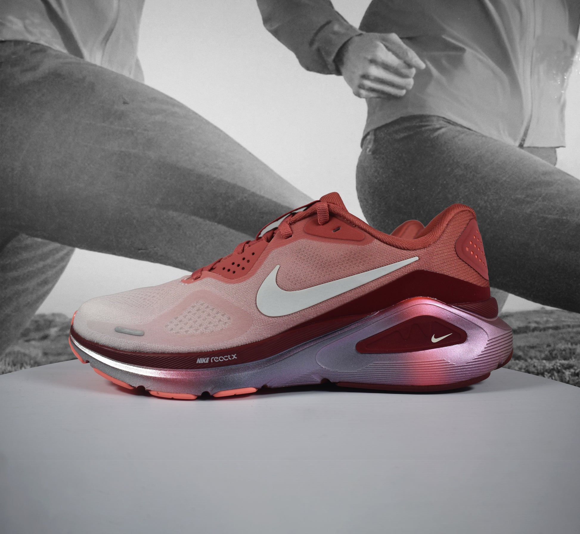 Nike STRUCTURE 26 SE Womens Running Shoes - Durban Runner LIGHT REDWOOD/BARELY GREEN-TEAM RED / 5