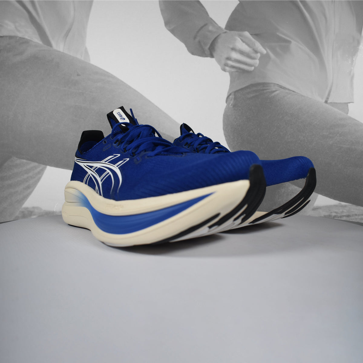 Asics GEL-NIMBUS 28 Mens Running Shoes