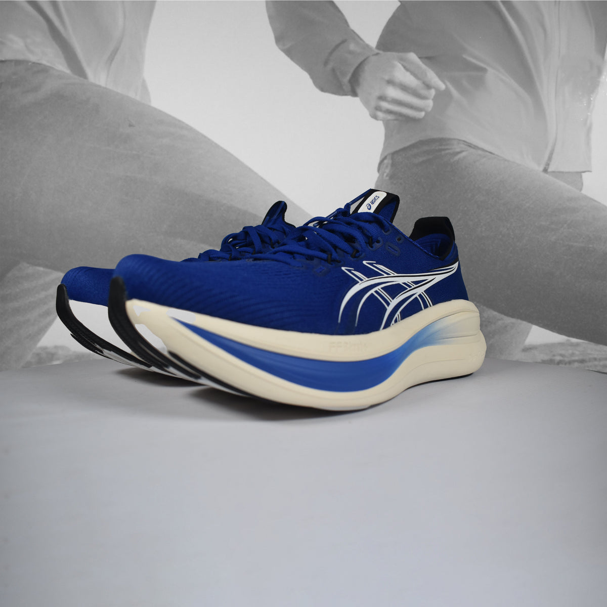 Asics GEL-NIMBUS 28 Mens Running Shoes