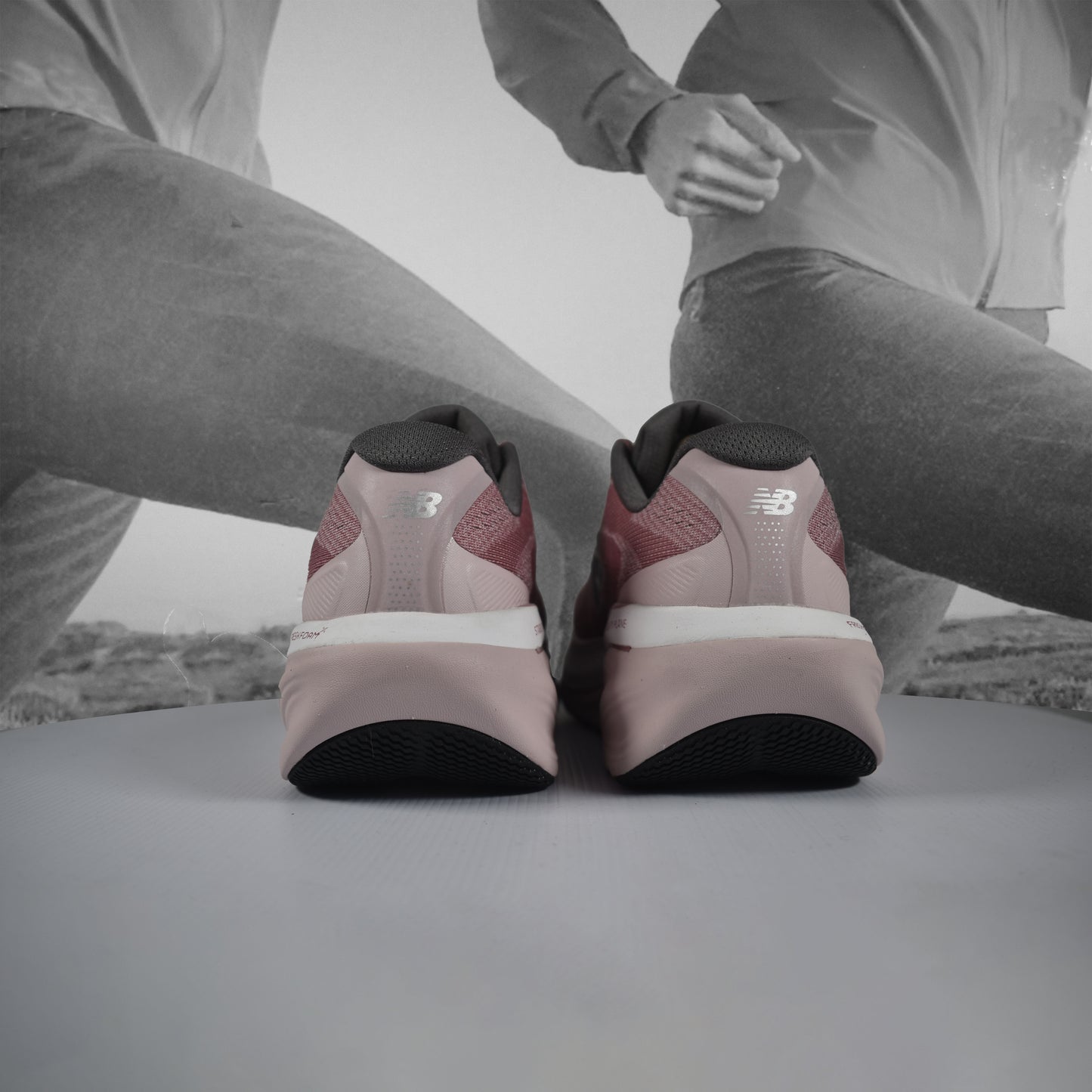 New Balance 860v14 B (NORMAL WIDTH) Womens - Durban Runner CORAL/WHITE / 5