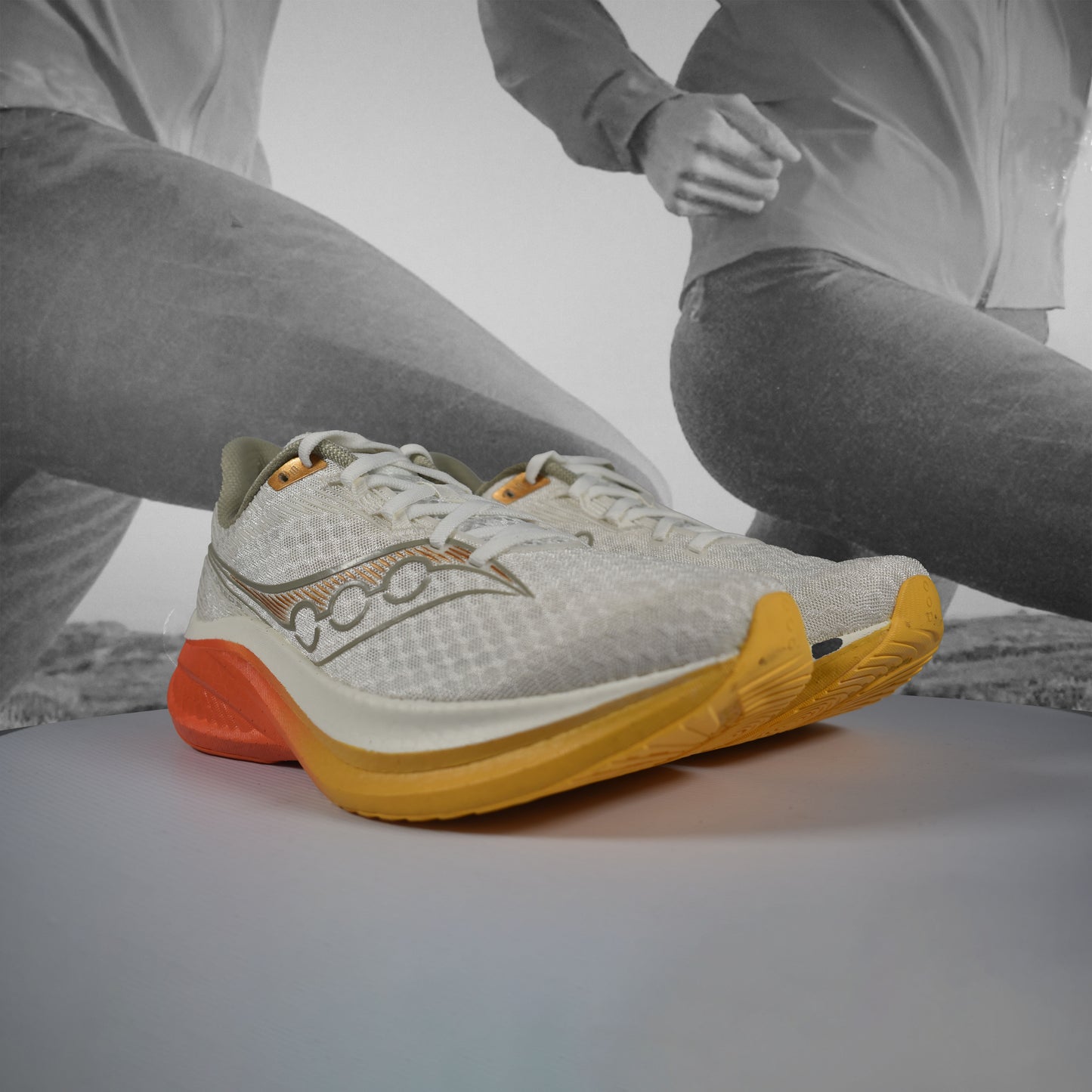 Saucony ENDORPHIN SPEED 5 Mens Running Shoes - Durban Runner IVORY/FIRE / 7.5