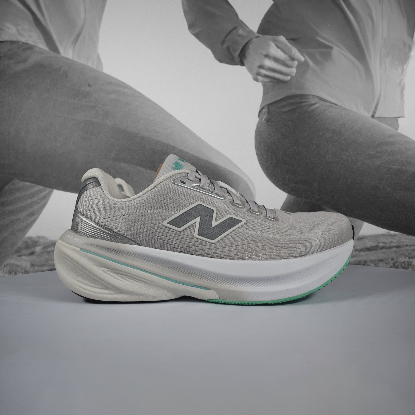 New Balance 860v14 D (WIDE WIDTH) Womens - Durban Runner SILVER/WHITE / 5