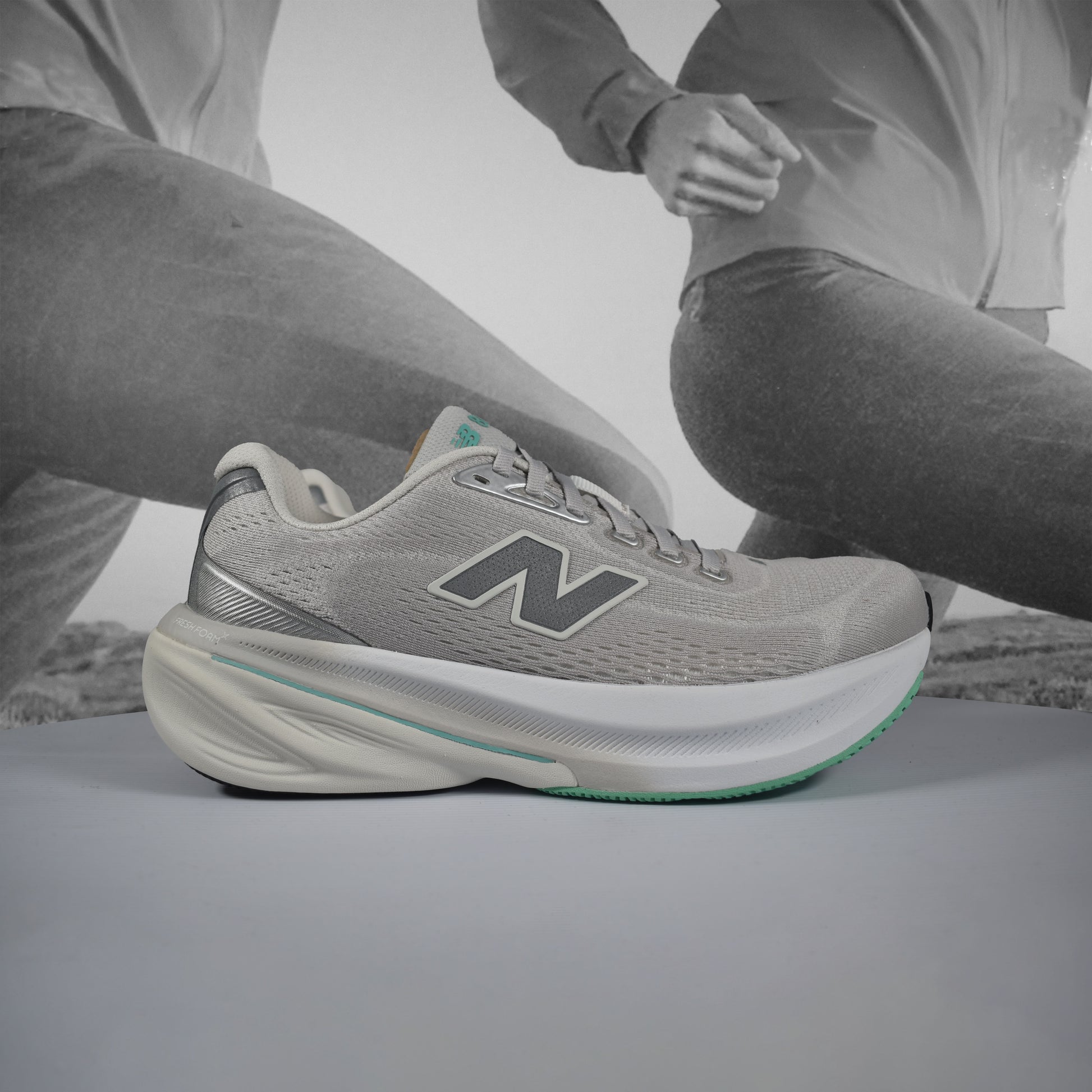 New Balance 860v14 D (WIDE WIDTH) Womens - Durban Runner SILVER/WHITE / 5