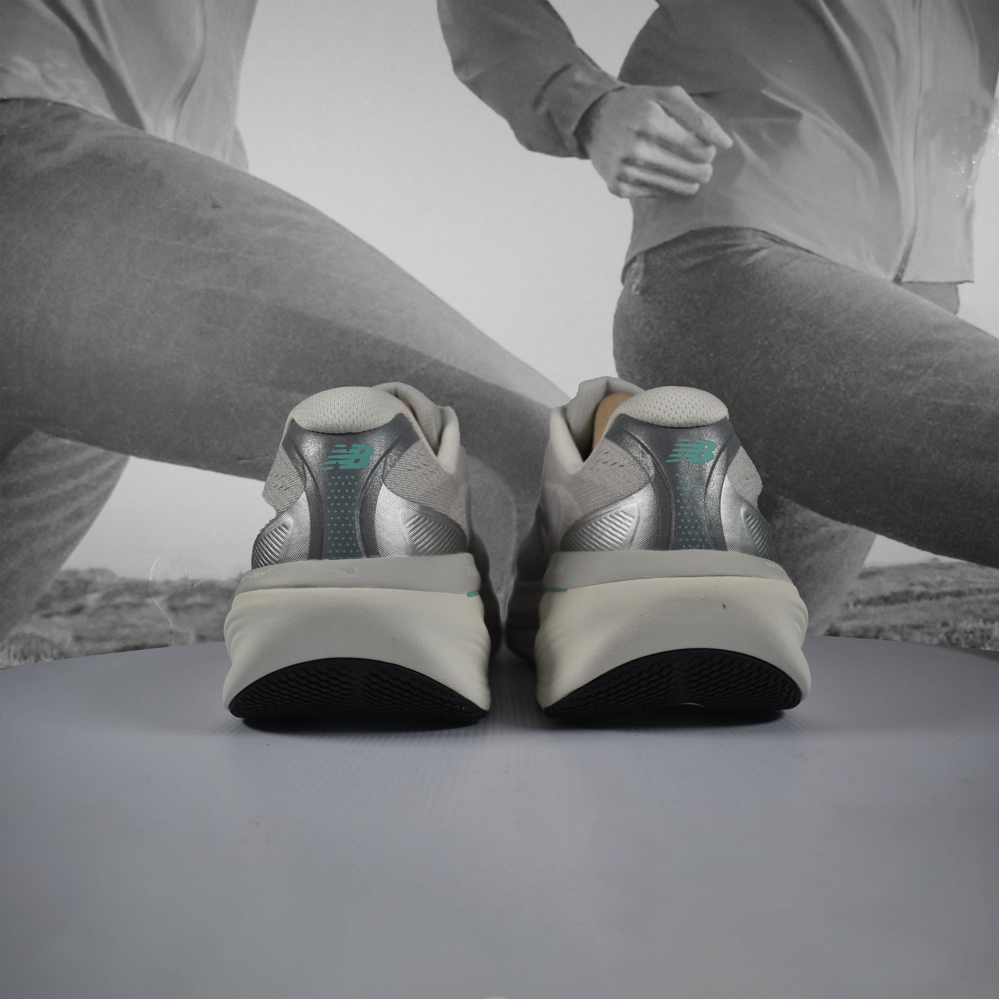 New Balance 860v14 D (WIDE WIDTH) Womens - Durban Runner SILVER/WHITE / 5