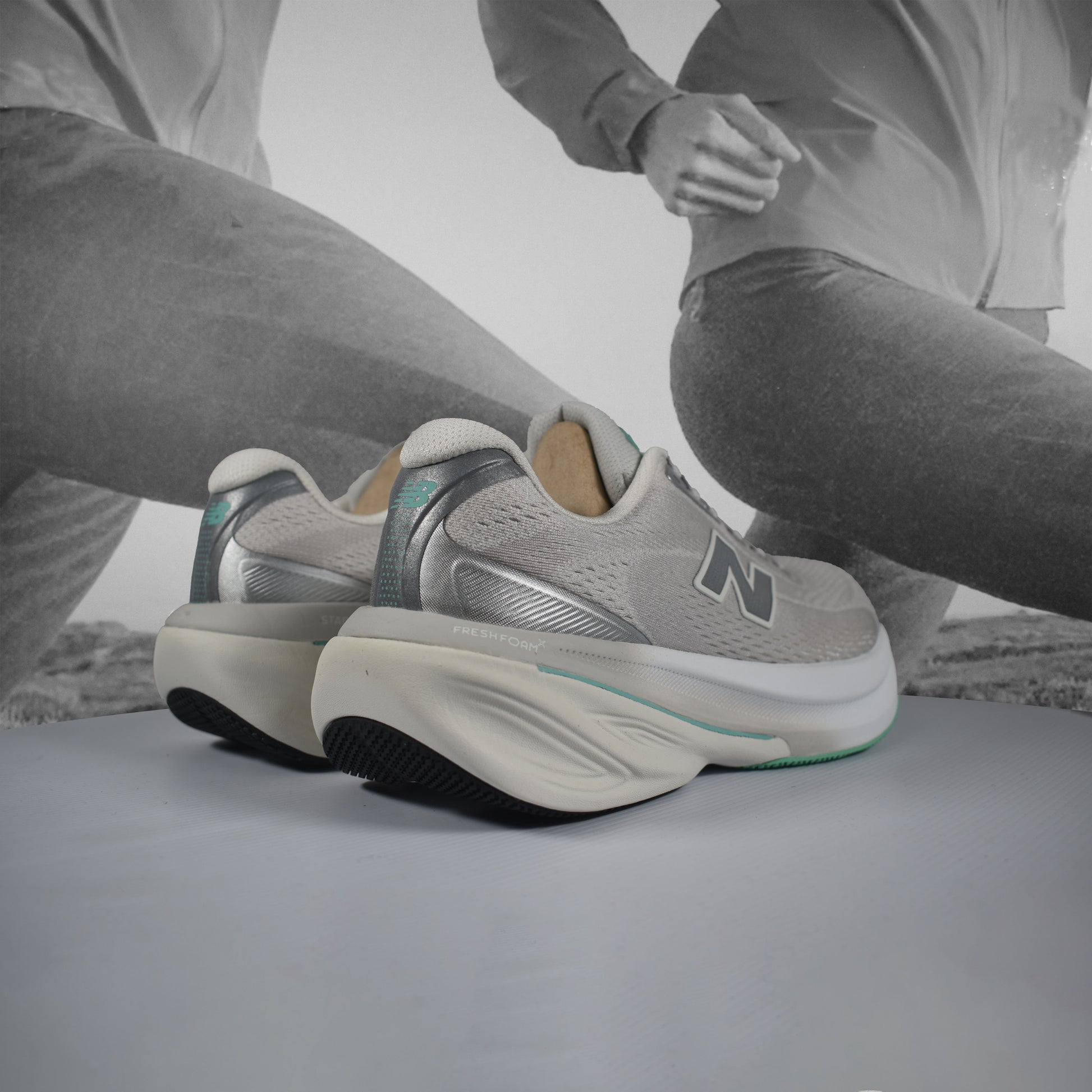 New Balance 860v14 D (WIDE WIDTH) Womens - Durban Runner SILVER/WHITE / 5
