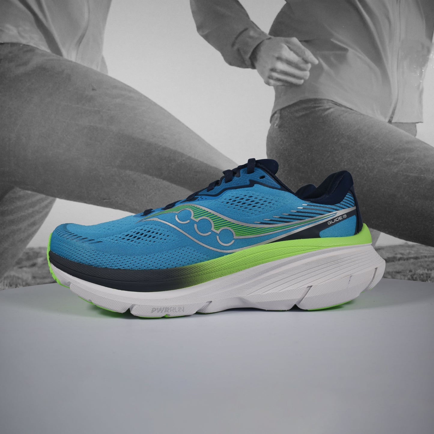 Saucony GUIDE 19 Mens Road Running Shoe - Durban Runner COBALT NAVY / 7