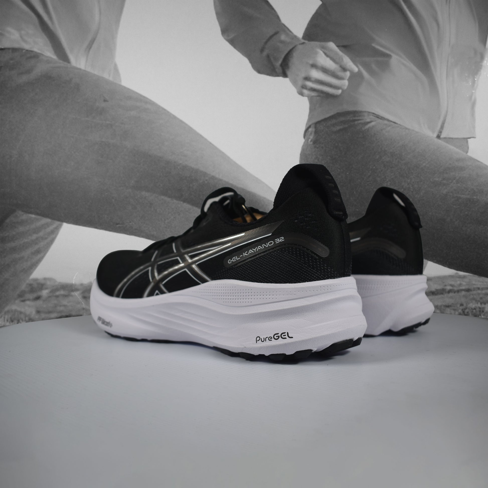 Asics GEL-KAYANO 32 Mens Running Shoes (2E Wide Width) - Durban Runner BLACK/WHITE / 7.5