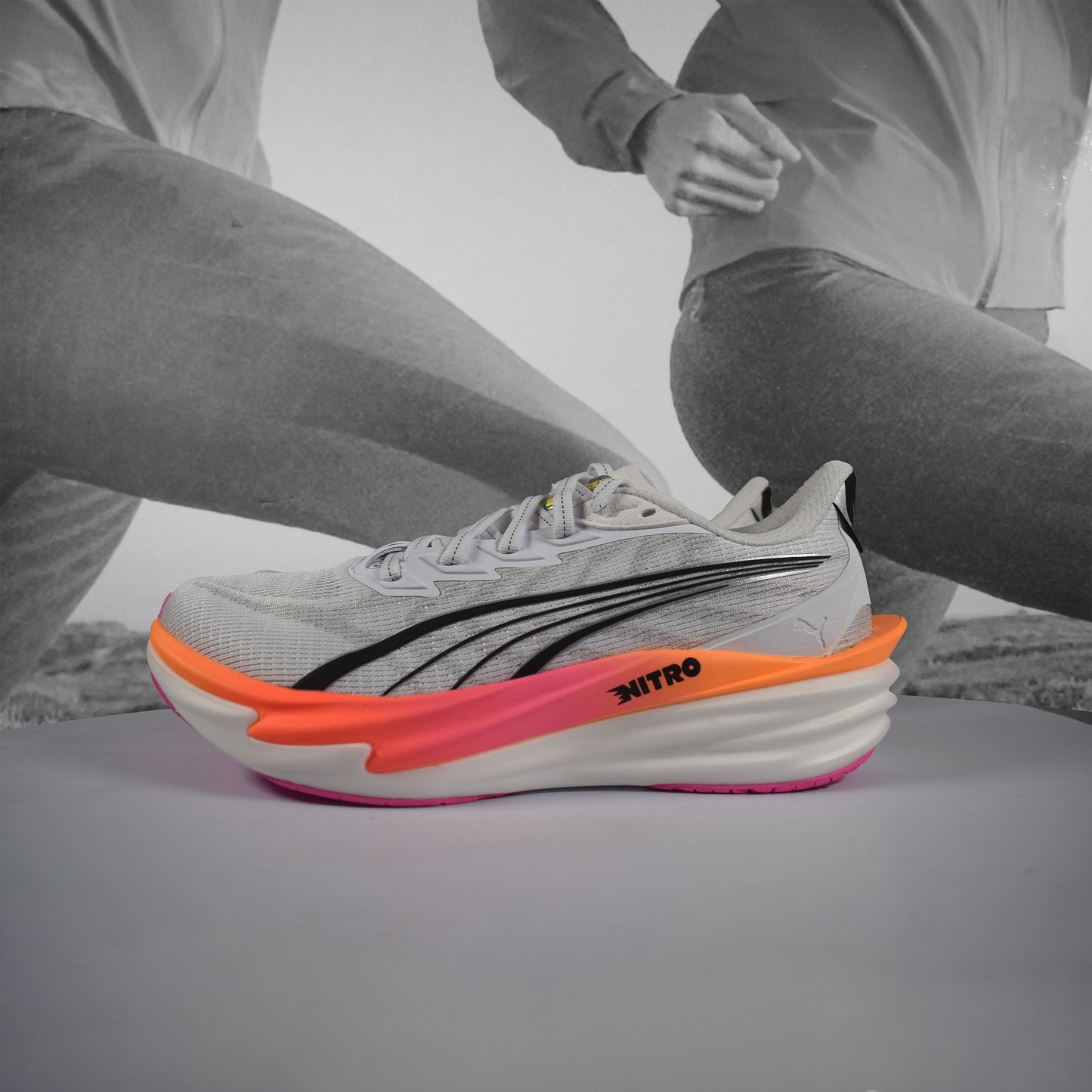 Puma Deviate NITRO 4 Wns Road Running Shoe - Durban Runner Poison Pink Glowing Red / 5