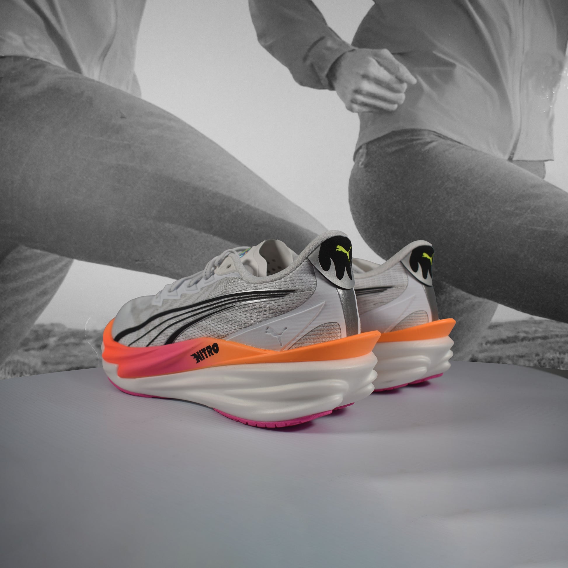 Puma Deviate NITRO 4 Wns Road Running Shoe - Durban Runner Poison Pink Glowing Red / 5