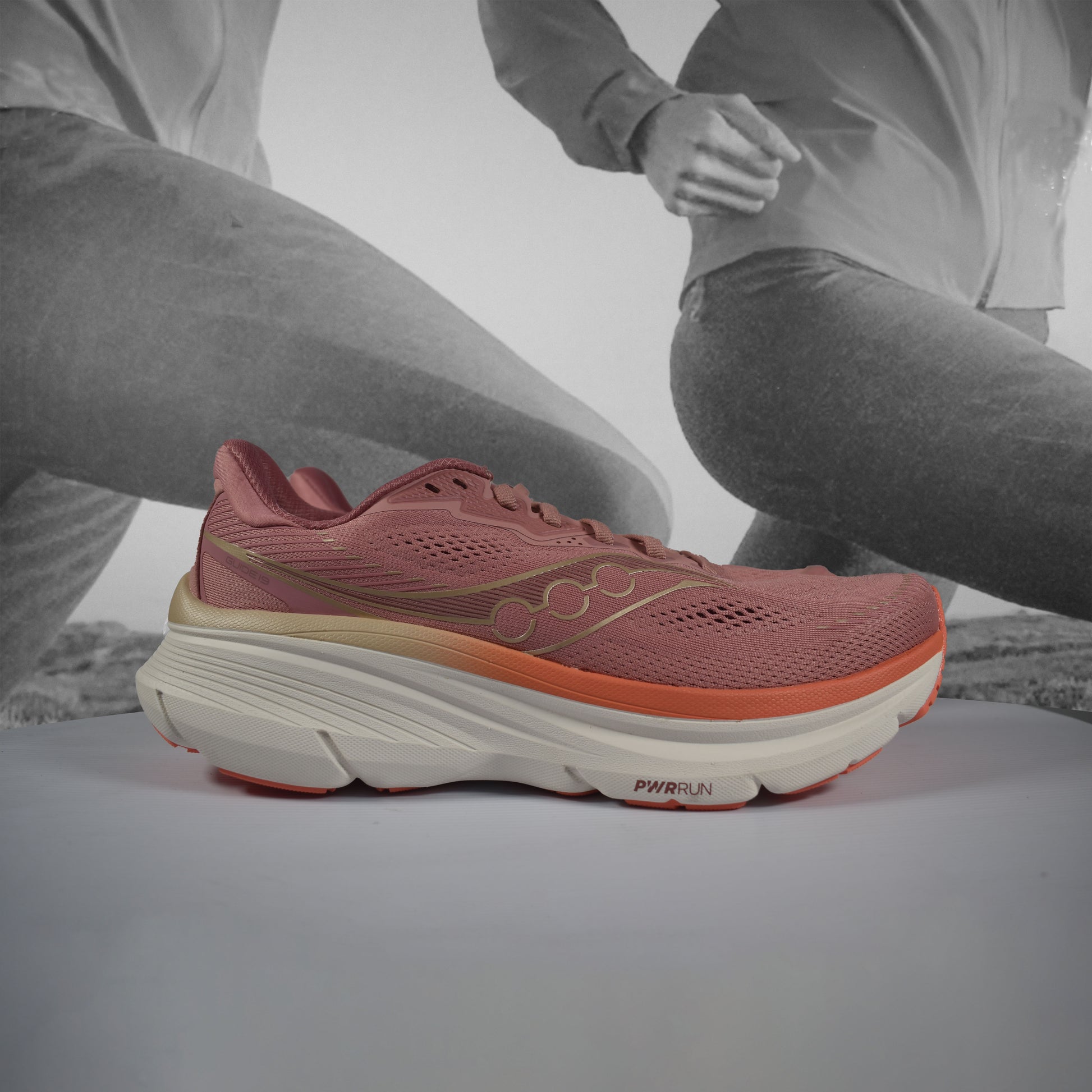 Saucony Guide 19 Road Running Shoe - Durban Runner MAUVE/SALMON / 7.5