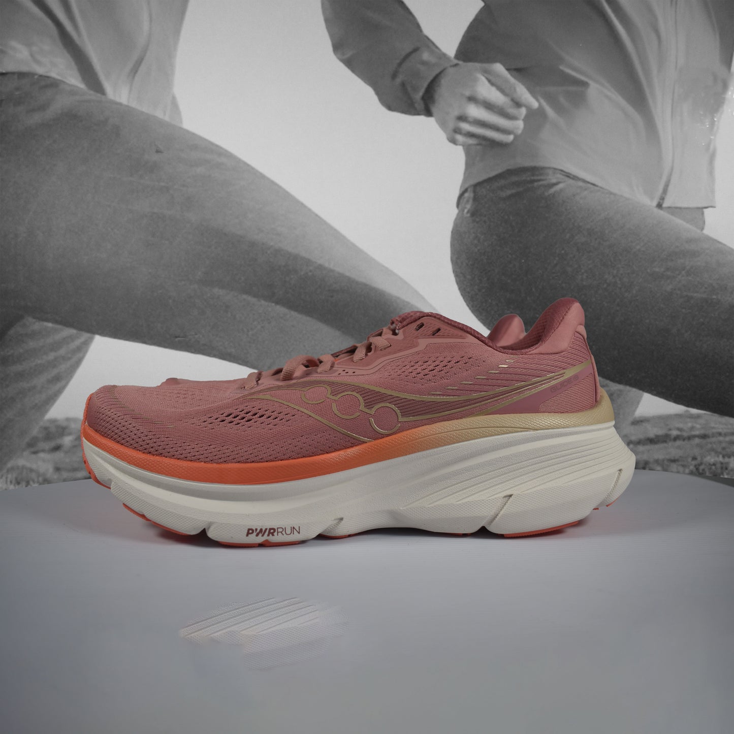 Saucony Guide 19 Road Running Shoe - Durban Runner MAUVE/SALMON / 7.5