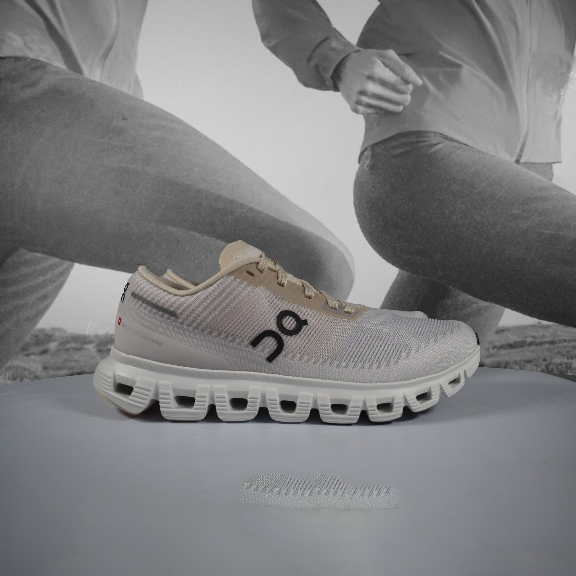 On Cloud Cloud 6 Push Womens Running Shoe - Durban Runner Sand | Wolf / 8