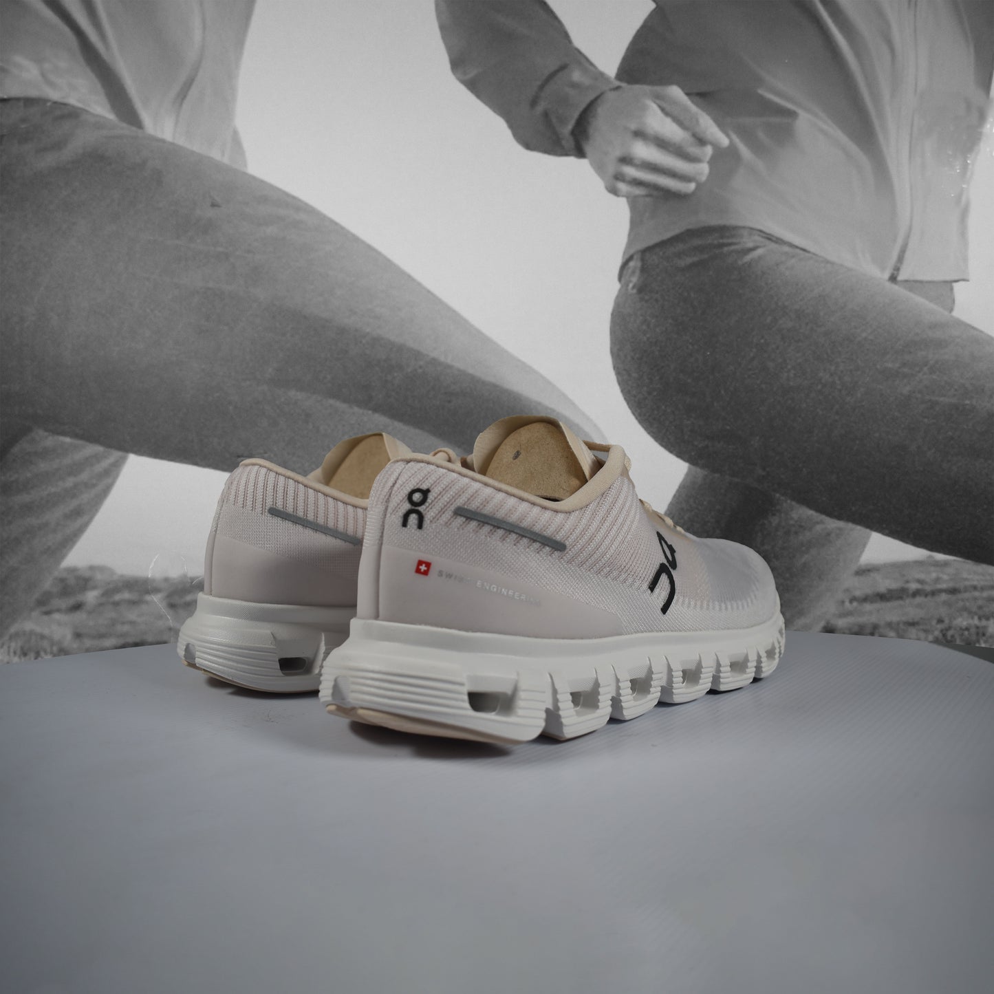 On Cloud Cloud 6 Push Womens Running Shoe - Durban Runner Sand | Wolf / 8