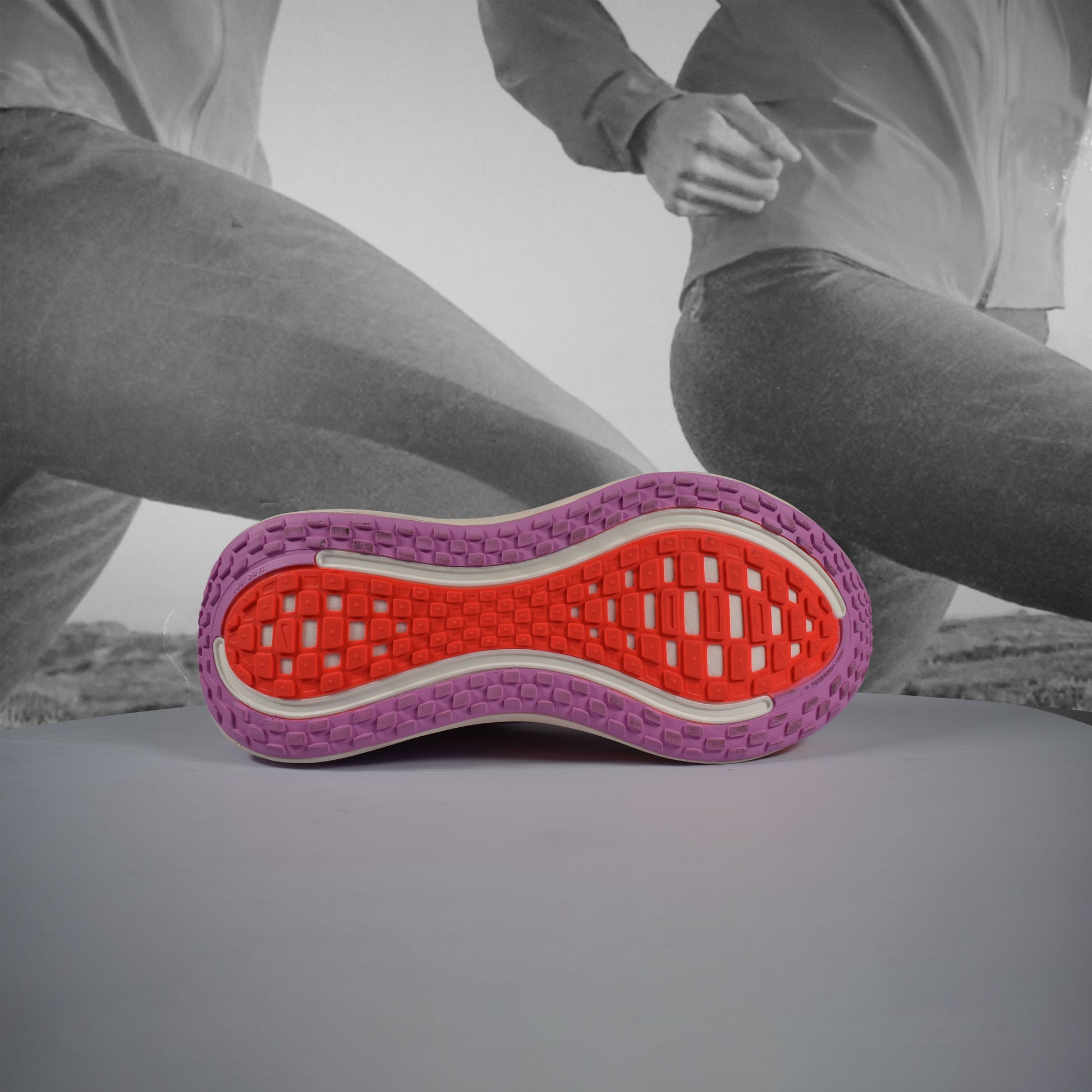 Nike VOMERO PLUS Womens Road Running Shoe - Durban Runner LT MAGENTA/BLACK-PINK FOAM-BRIGHT VIOLET / 5.5
