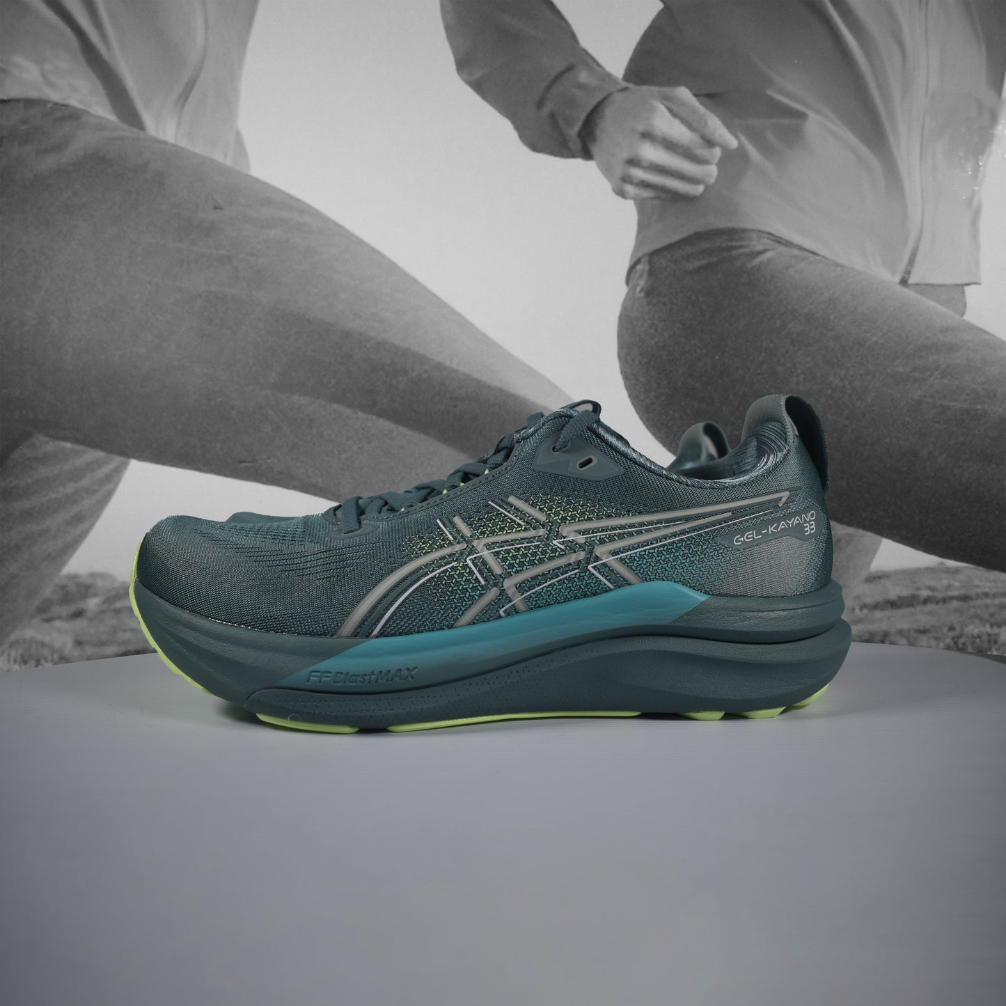 Asics GEL-KAYANO 33 Mens Running Shoes