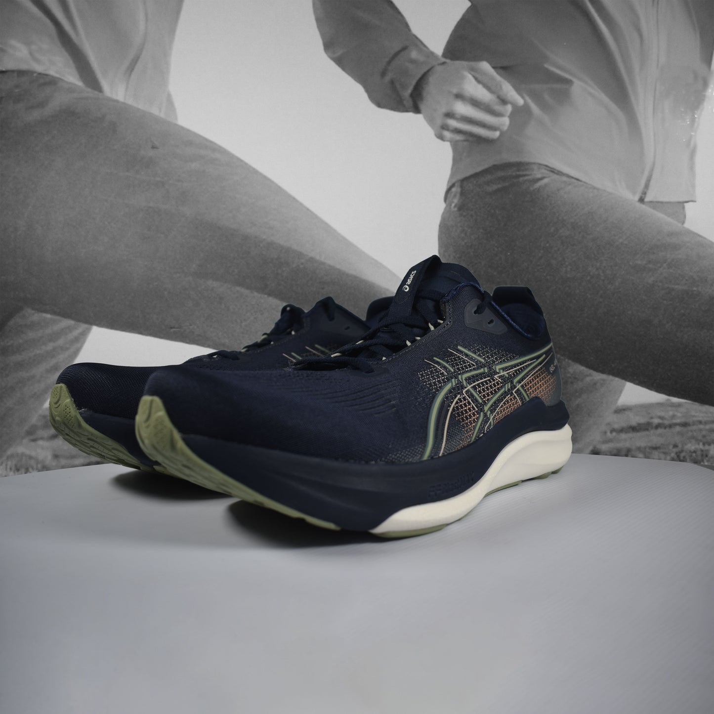 Asics GEL-KAYANO 33 Mens Running Shoes