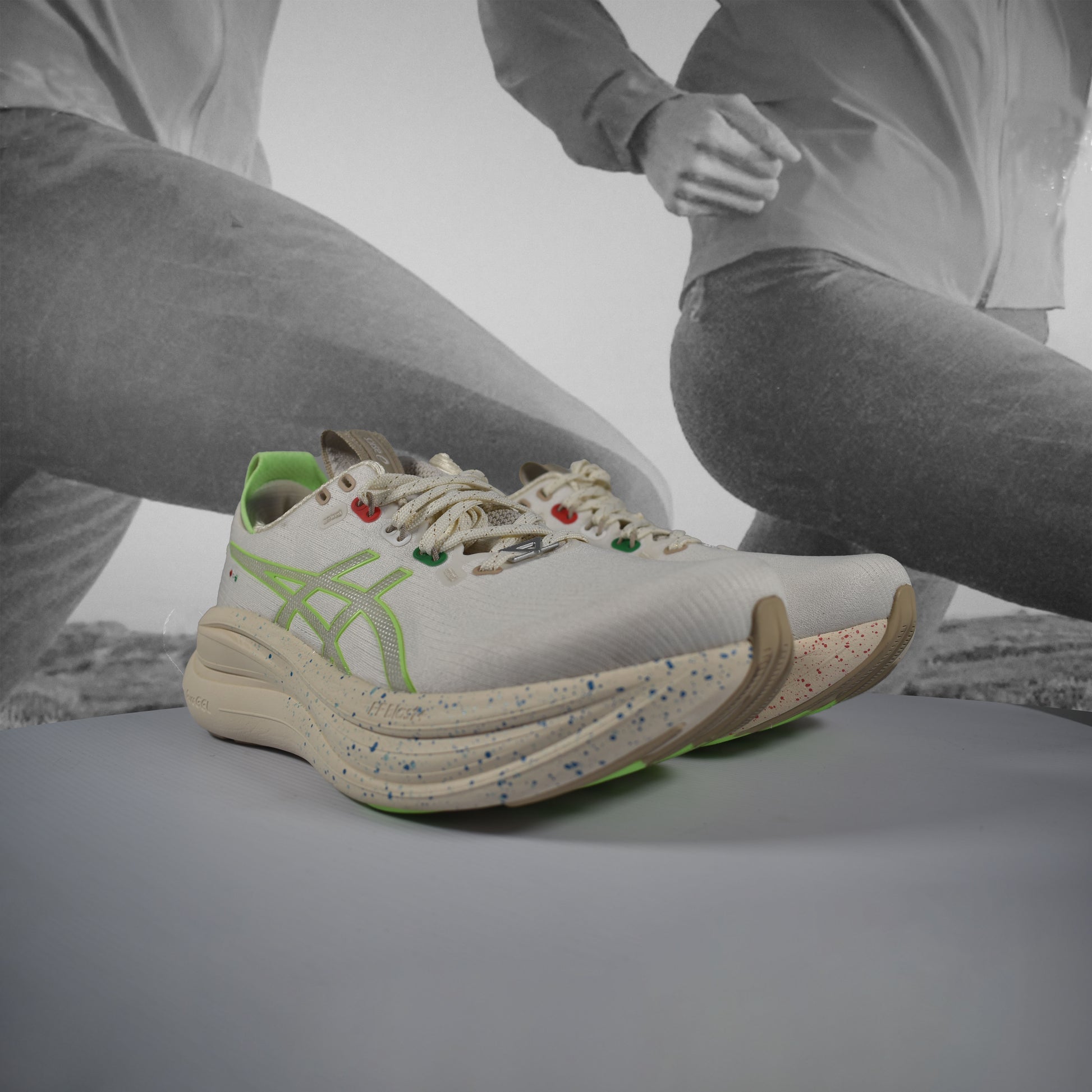 Asics GEL-NIMBUS 28 Womens Running Shoes - Durban Runner CREAM/ILLUMINATE GREEN / 5.5