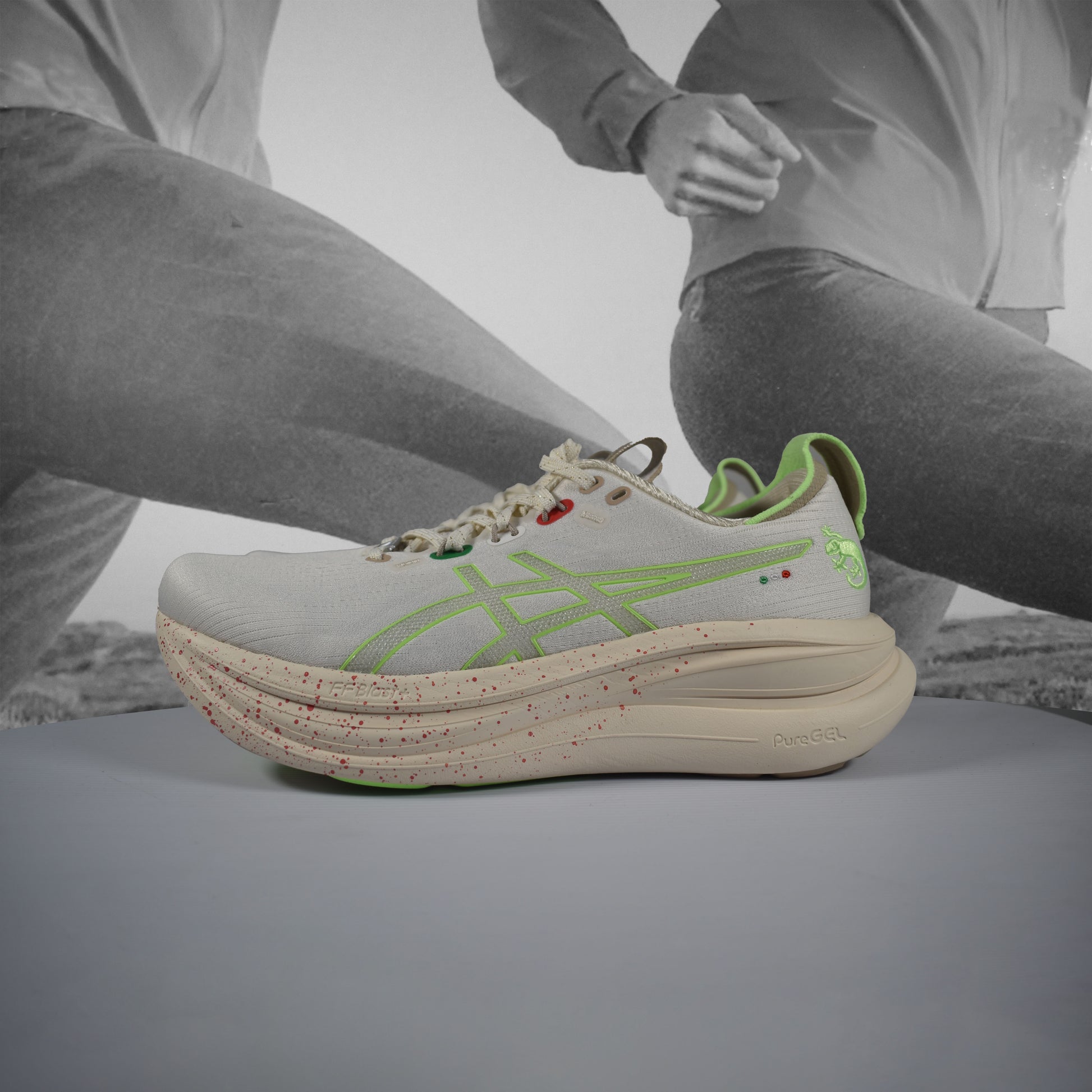 Asics GEL-NIMBUS 28 Womens Running Shoes - Durban Runner CREAM/ILLUMINATE GREEN / 5.5