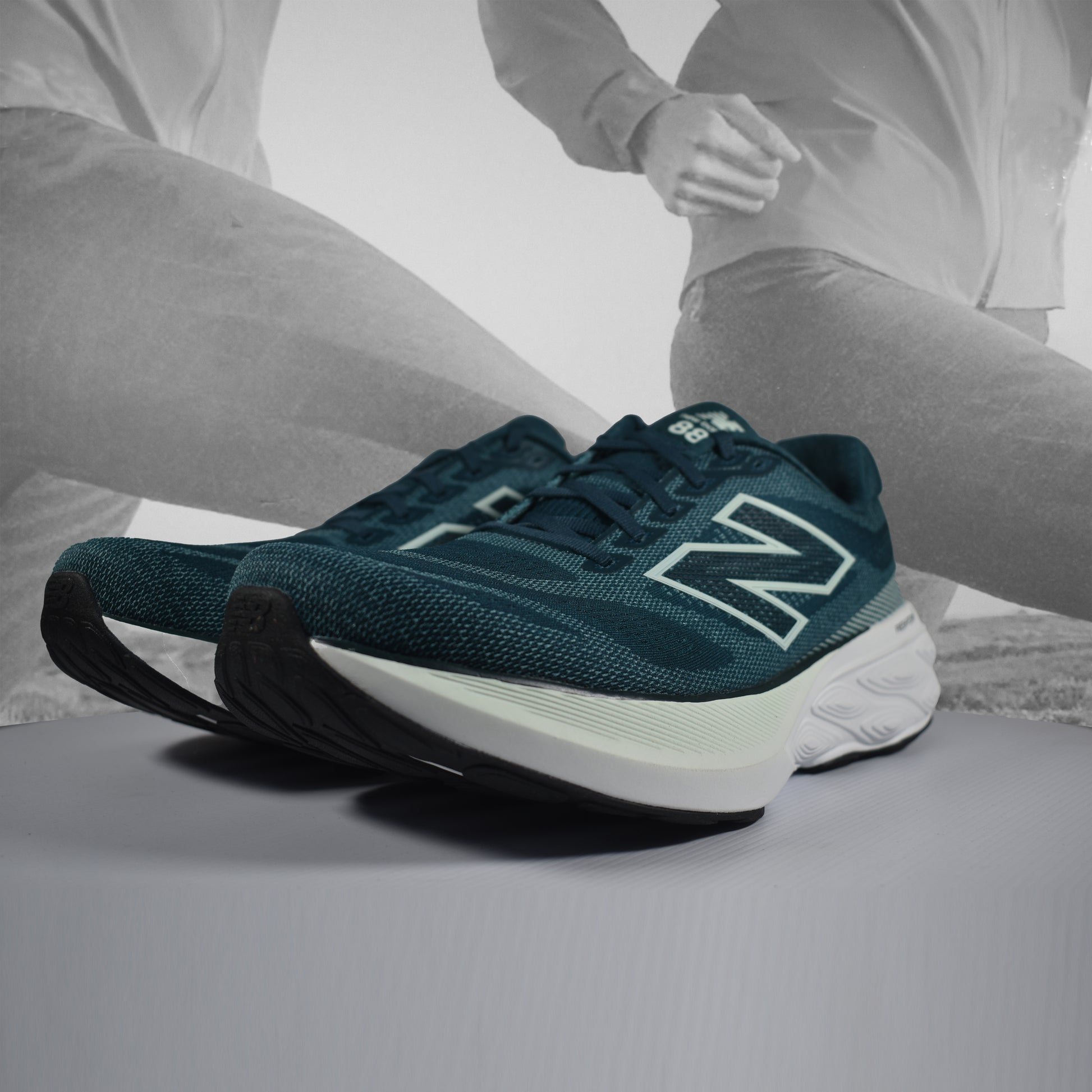 New Balance 880 V15 2E Mens Road Running (Wide Width) - Durban Runner 7.5 / Green