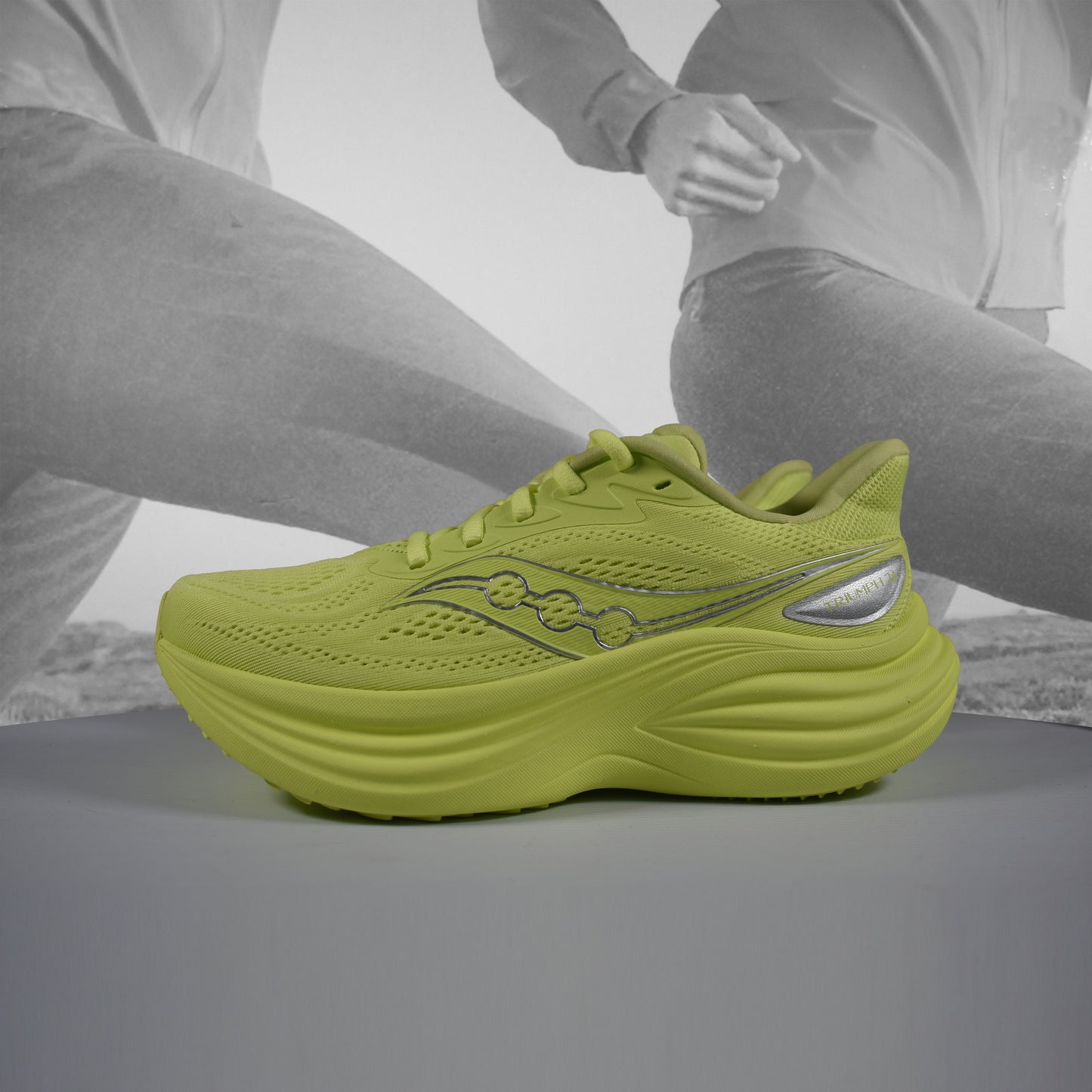 Saucony Triumph 24 Women's Neutral Running Shoes - Durban Runner UK6 / TART CITRON VERT