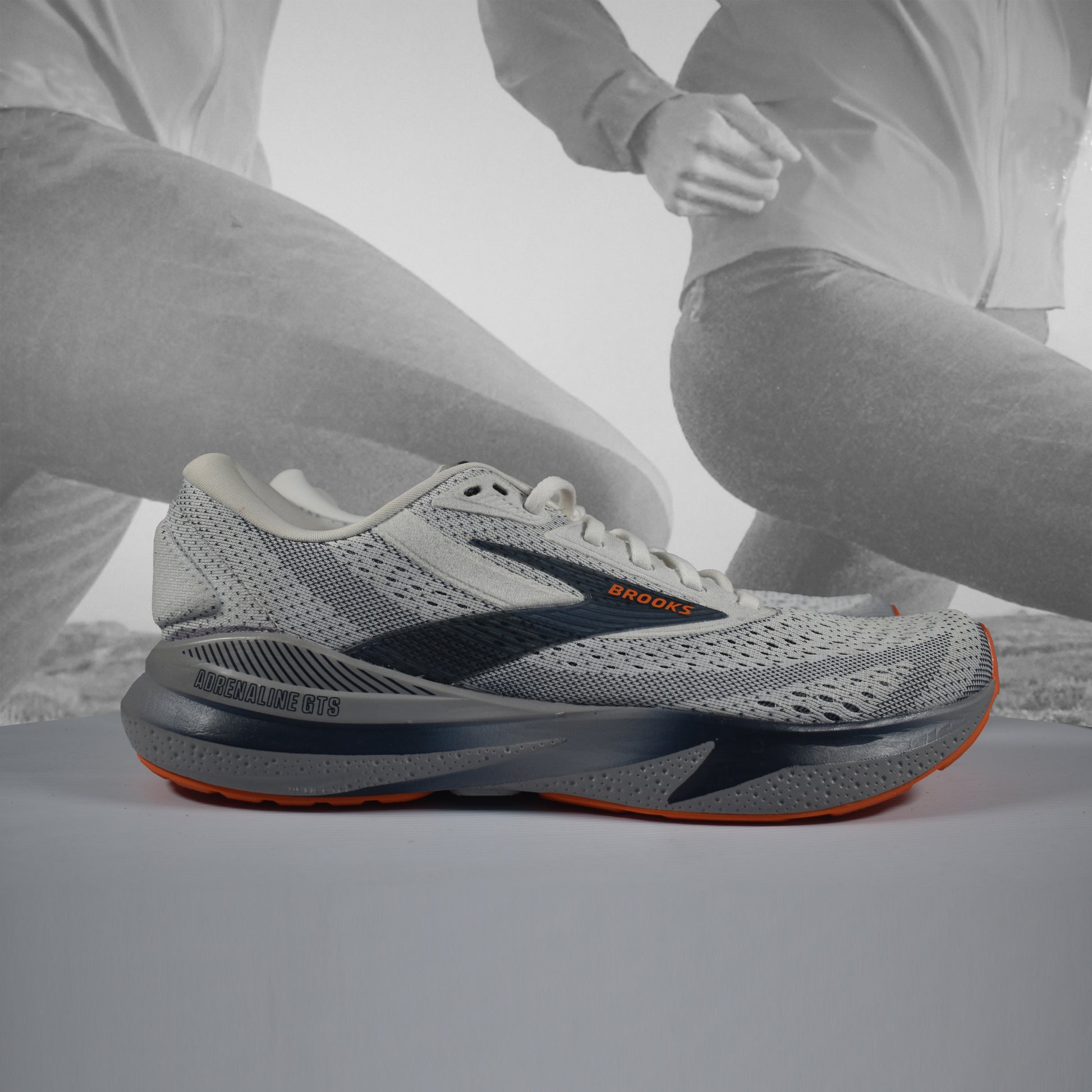 Brooks Adrenaline GTS 24 Men's Stability Running Shoes - Durban Runner UK8 / white peacot/alloy